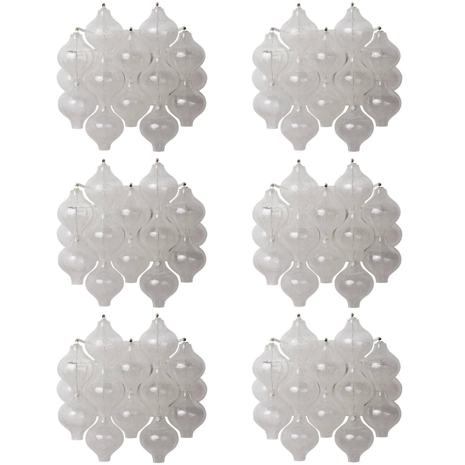 Uno de los 10 grandes apliques de cristal 