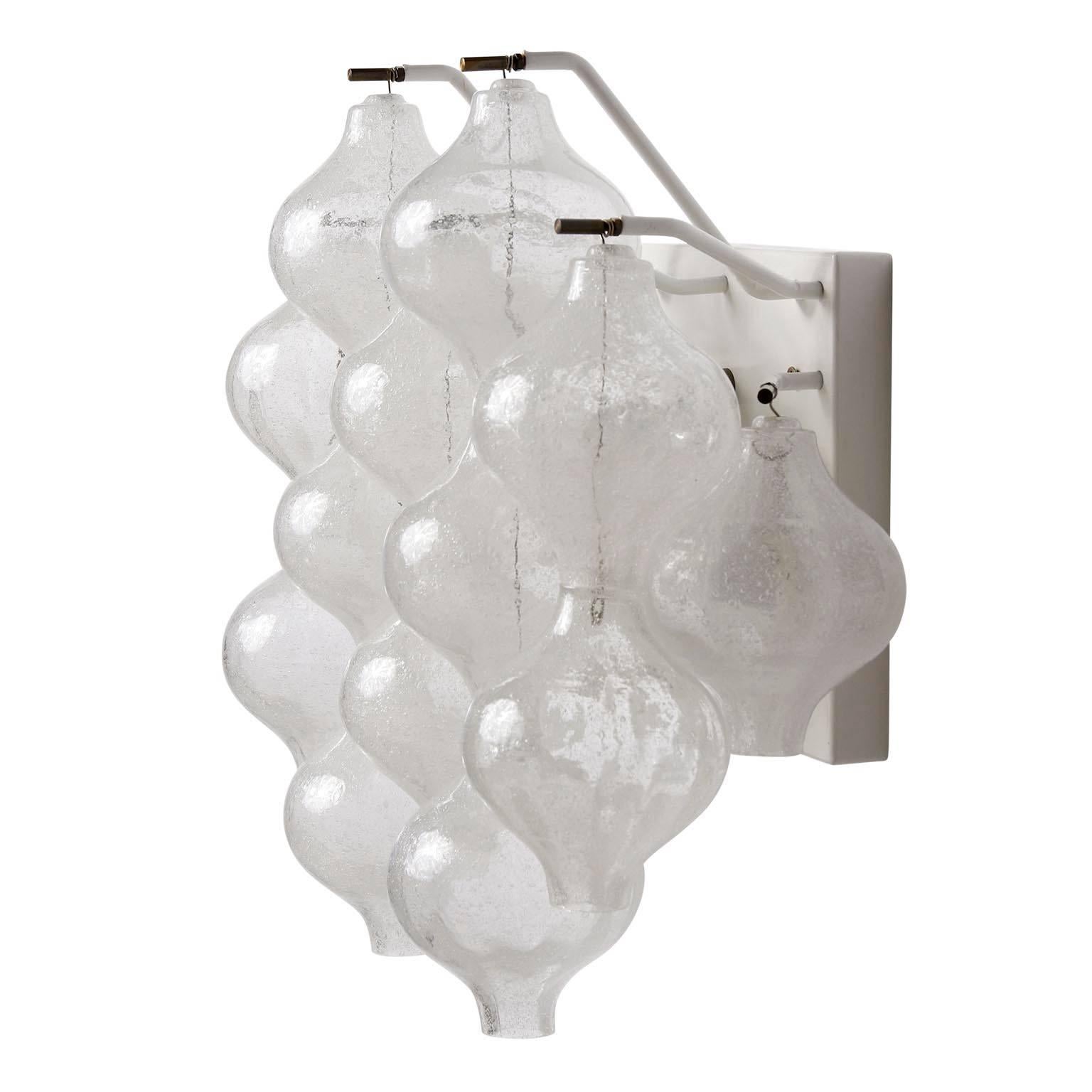 Late 20th Century One of 10 Kalmar 'Tulipan' Wall Lights Sconces, Blown Bubble Glass, 1970s For Sale