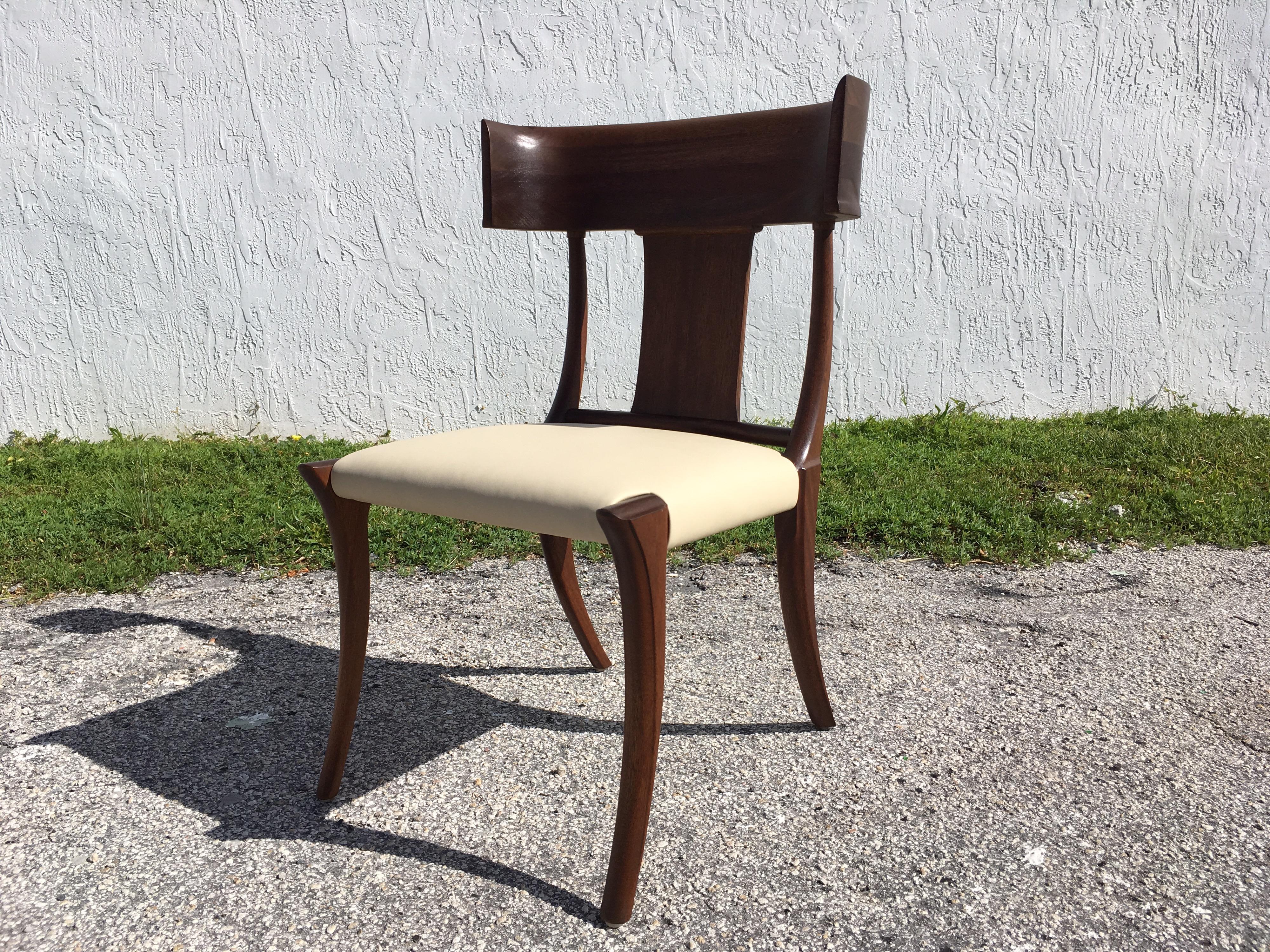 Set of Six Klismos Dining Chairs, Mahogany and Leather, in the Style Gibbings 1