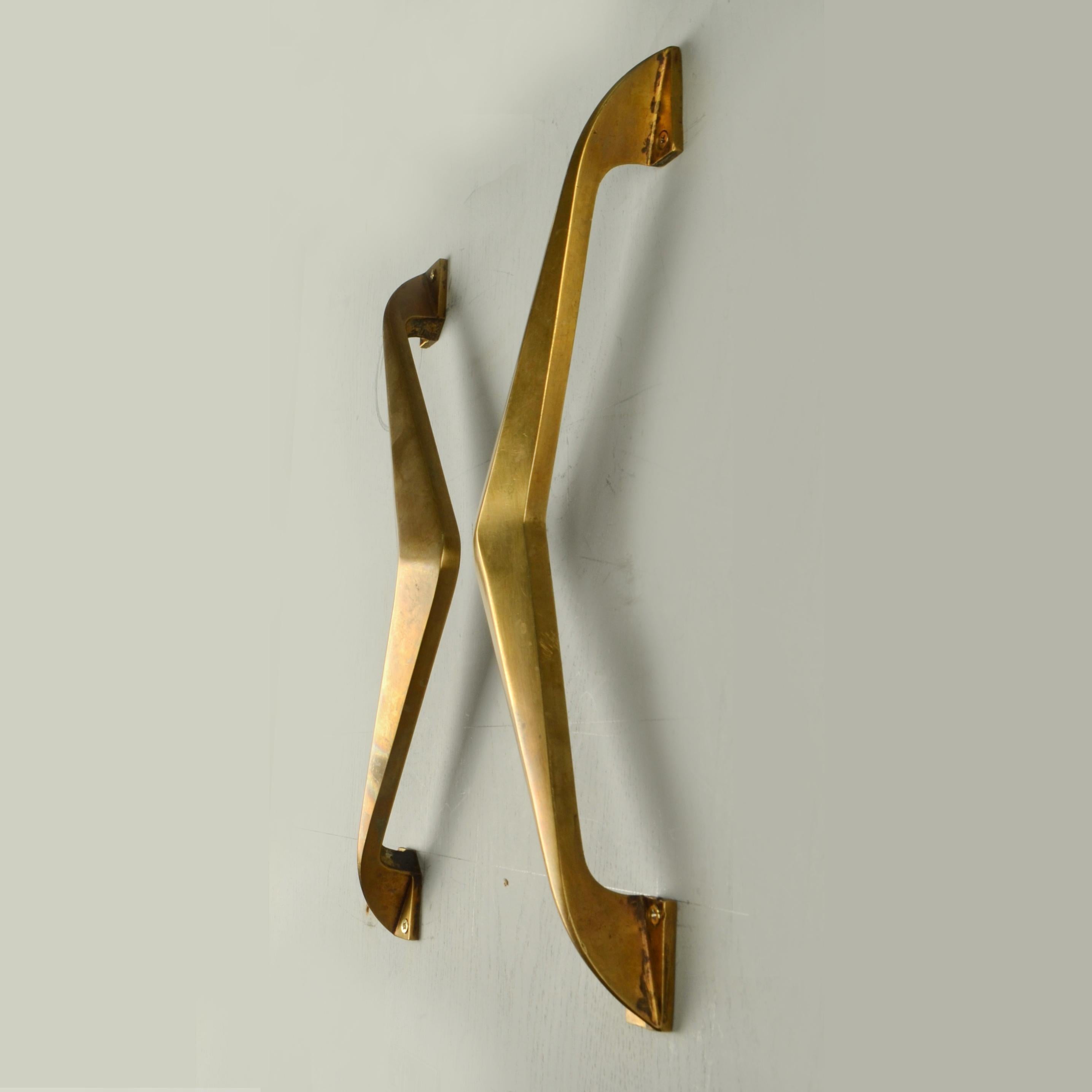 Juego de seis grandes tiradores arquitectónicos de bronce de los años 50 Italiano