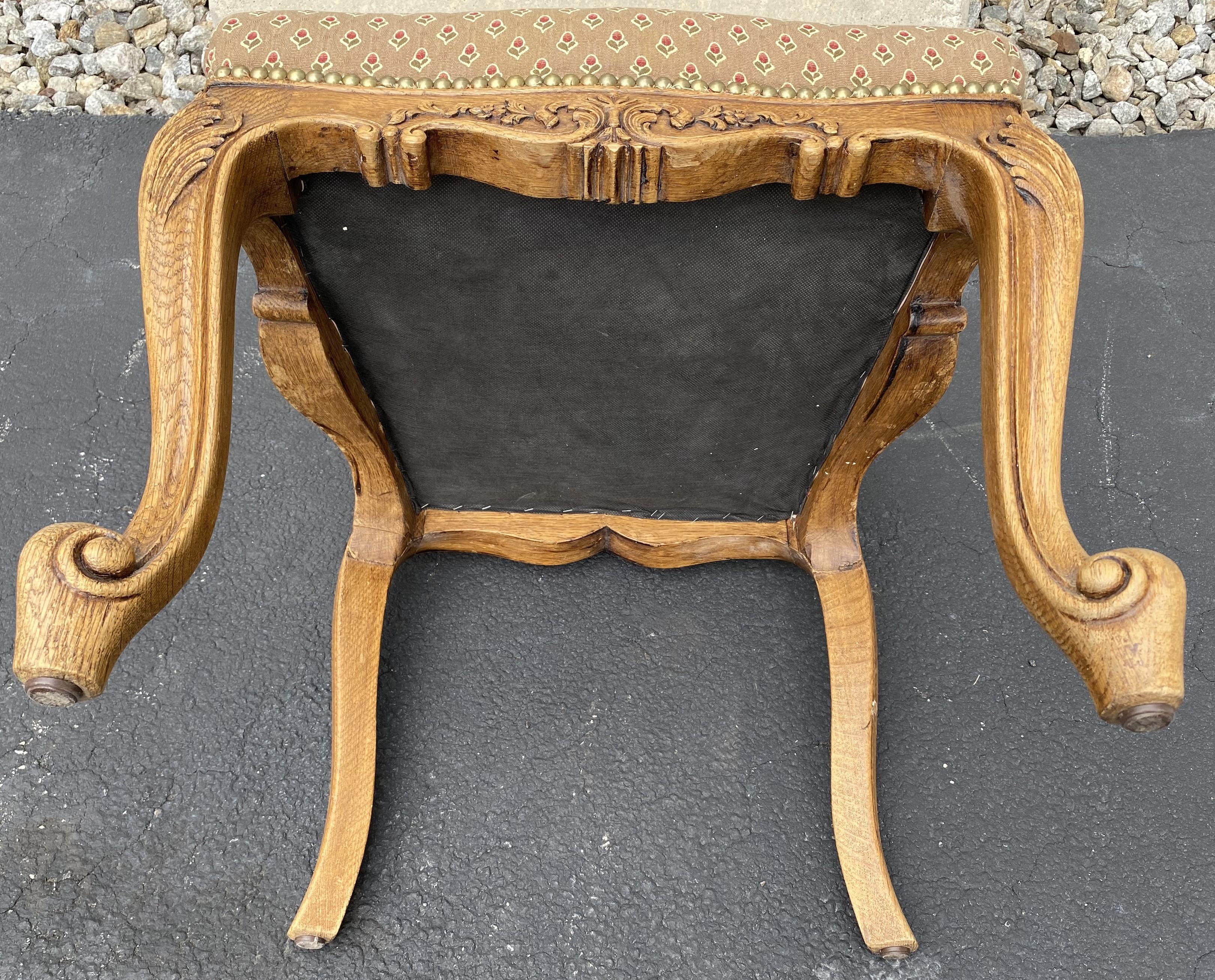 Set of Six Late 19th Century Louis XV Style Carved Oak Upholstered Dining Chairs For Sale 4