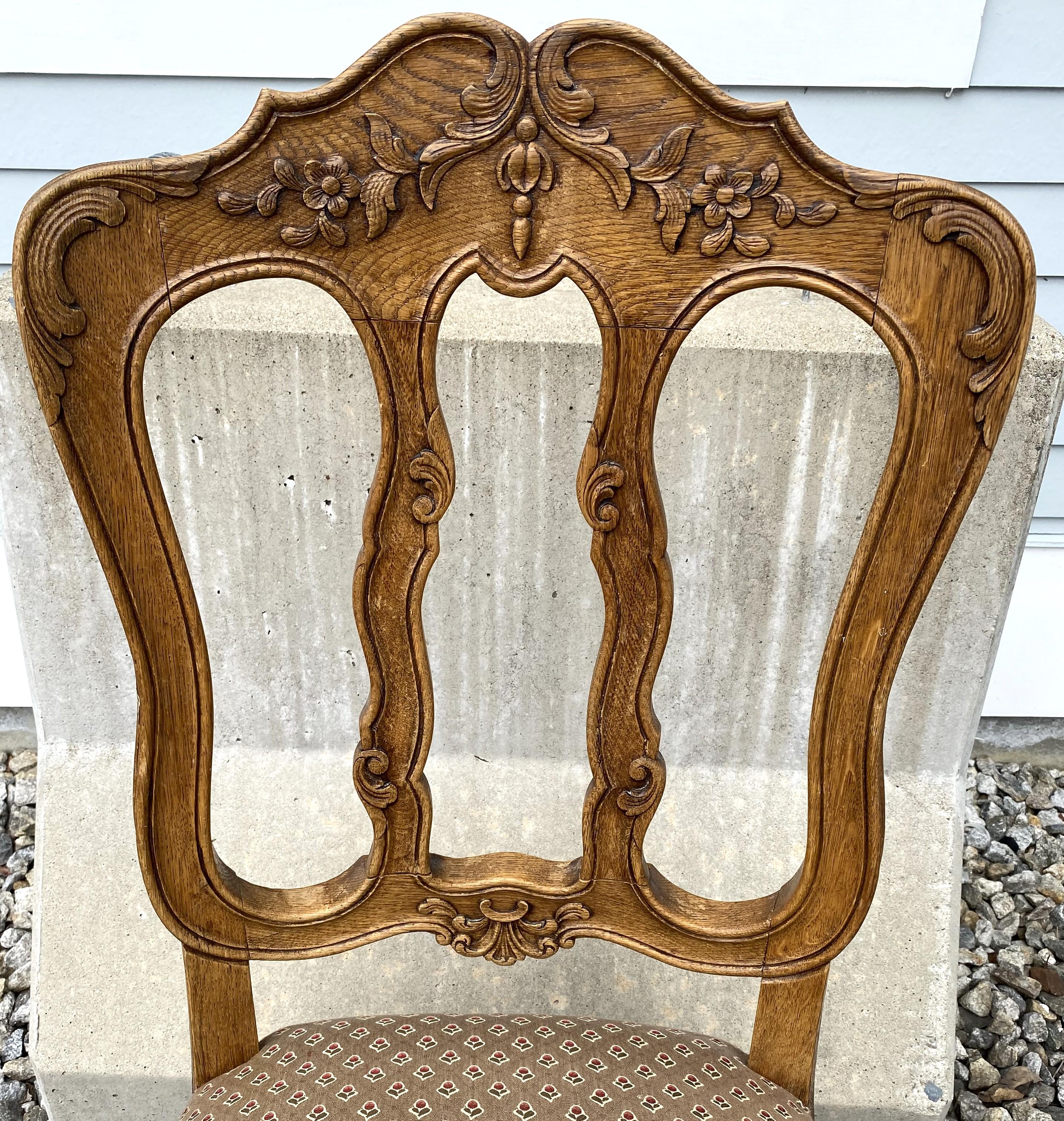 Set of Six Late 19th Century Louis XV Style Carved Oak Upholstered Dining Chairs For Sale 1