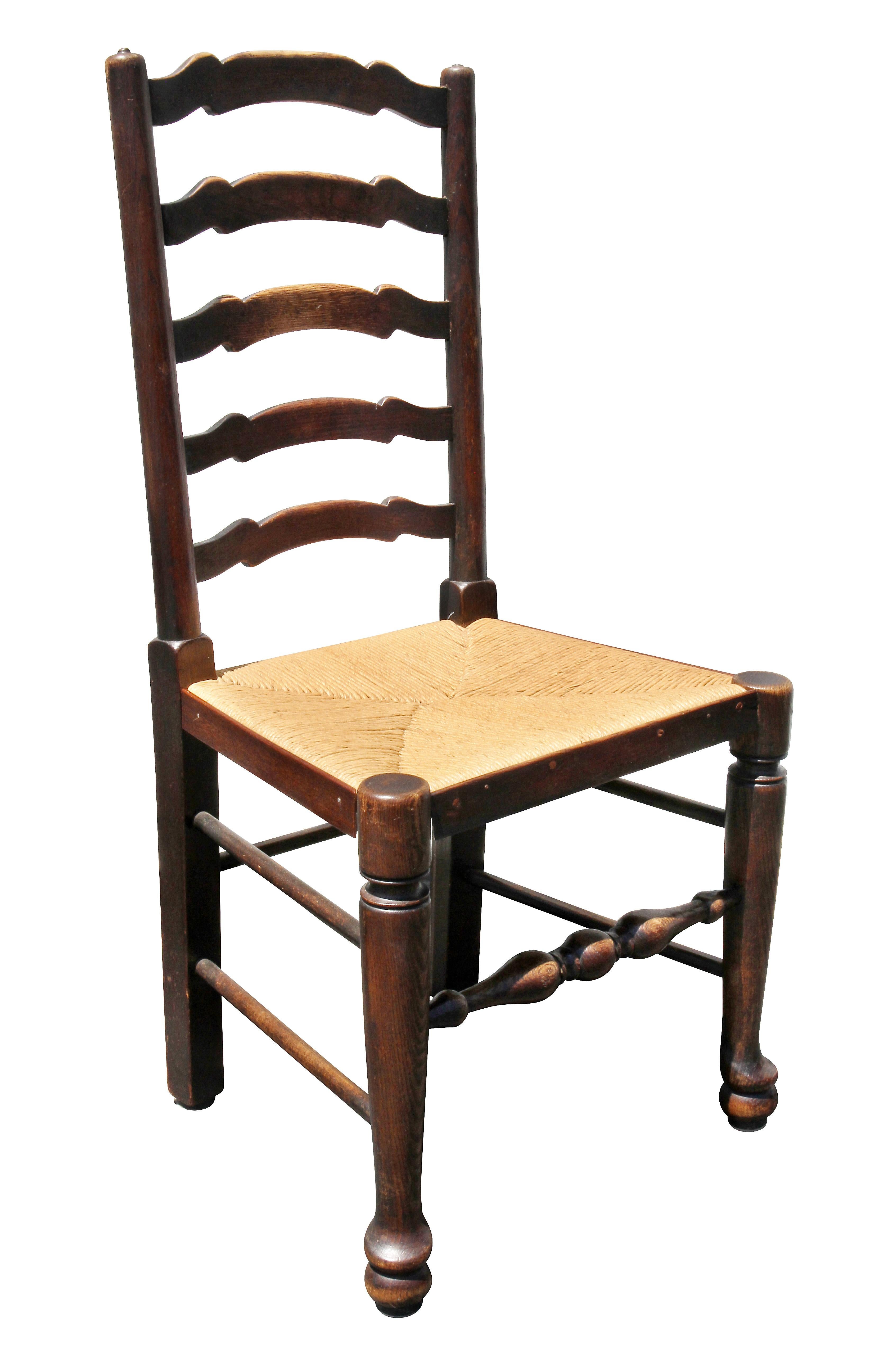 English Set of Six Late Georgian Elmwood Windsor Dining Chairs For Sale