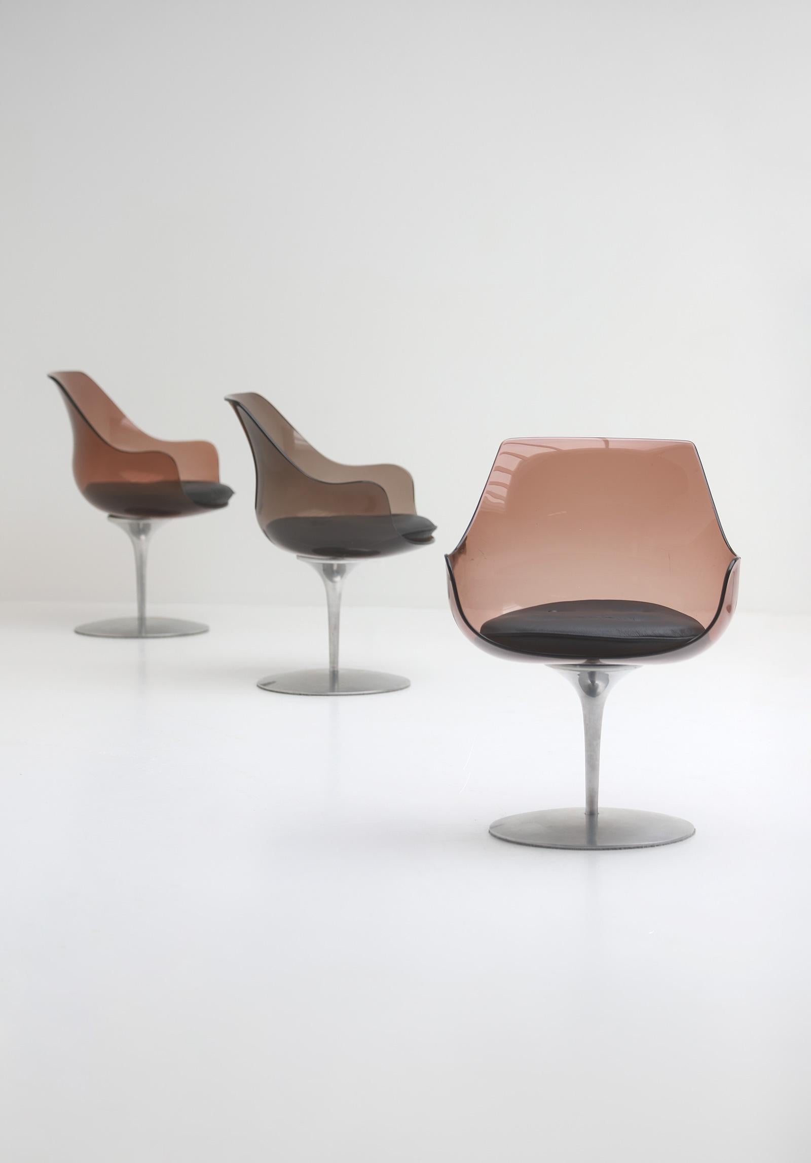 Mid-20th Century Set of Six Laverne Champagne dining chairs in lucite for Formes Nouvelles