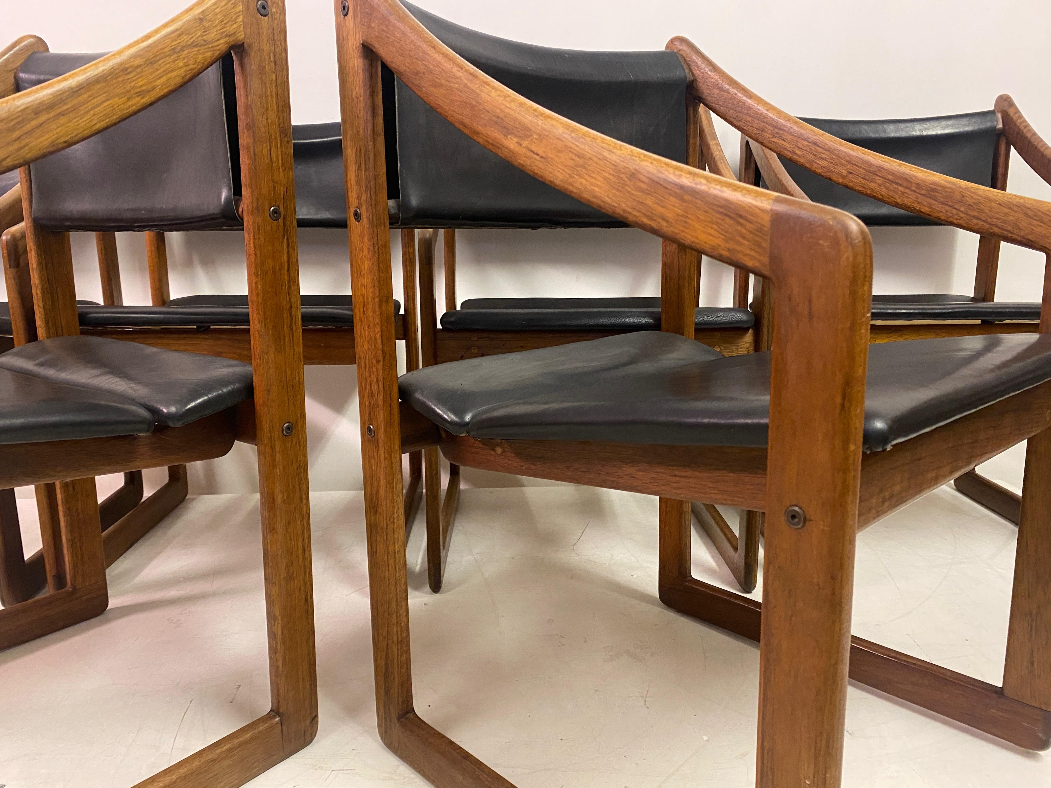 Set of Six Leather Dining Chairs by Gerald McCabe In Good Condition For Sale In London, London