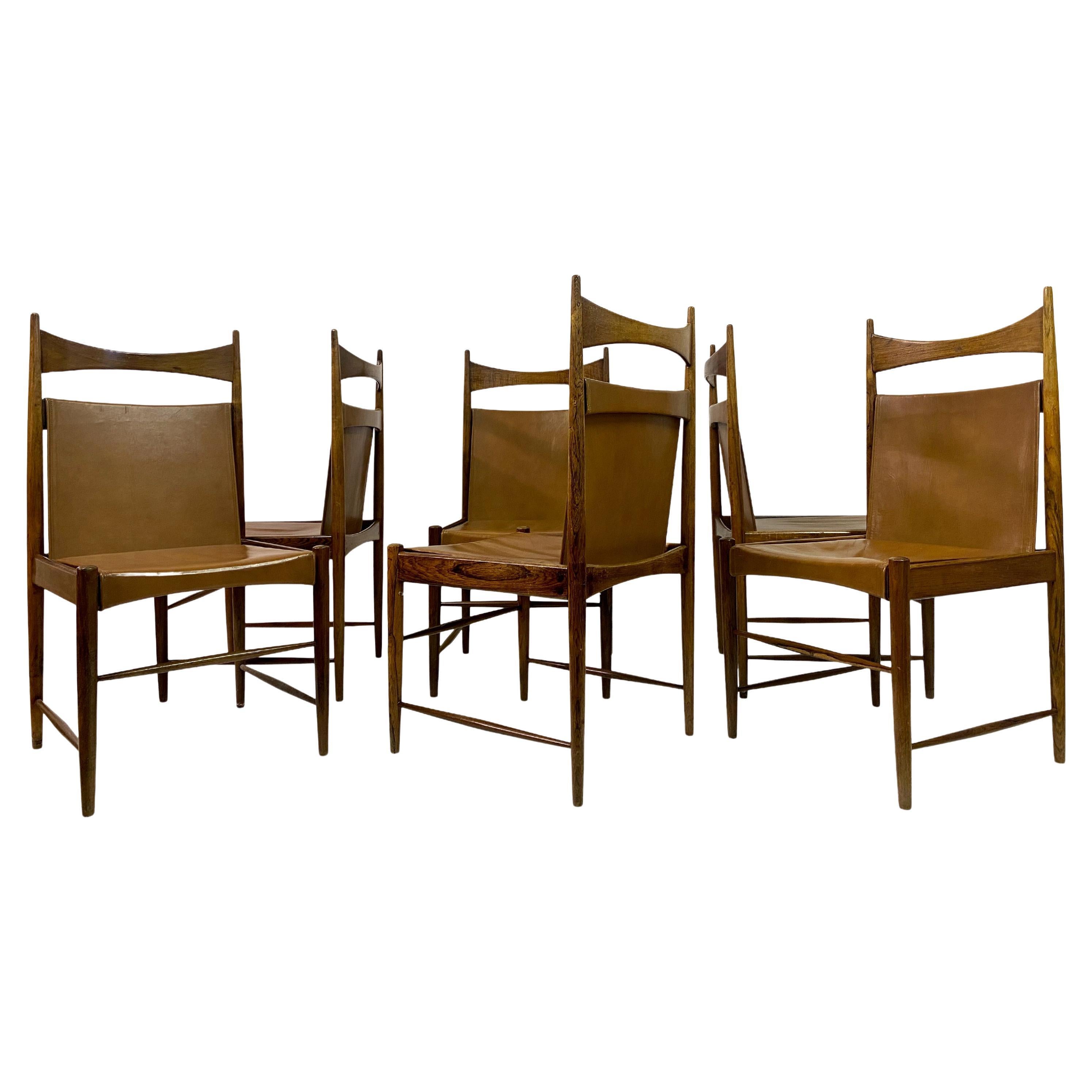Ensemble de six chaises de salle à manger en cuir de Sergio Rodrigues