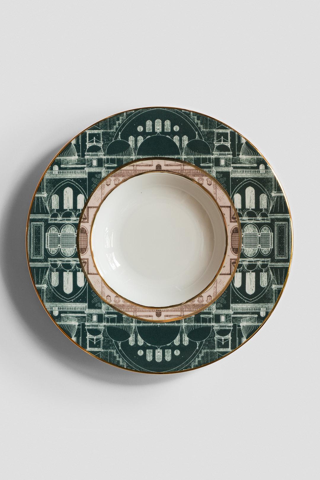 Handmade in Italy, designed by Vito Nesta. 

The set of 6 porcelain dinner plates represent beautiful images from Lebanon

Handmade in Italy.
 