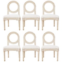 Ensemble de six chaises de salle à manger de style Louis XVI Gustavien