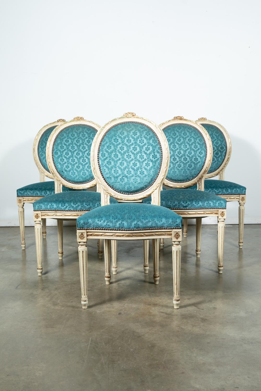 Set of Six Louis XVI Style Maison Jansen Parcel-Gilt and Painted Dining Chairs 9
