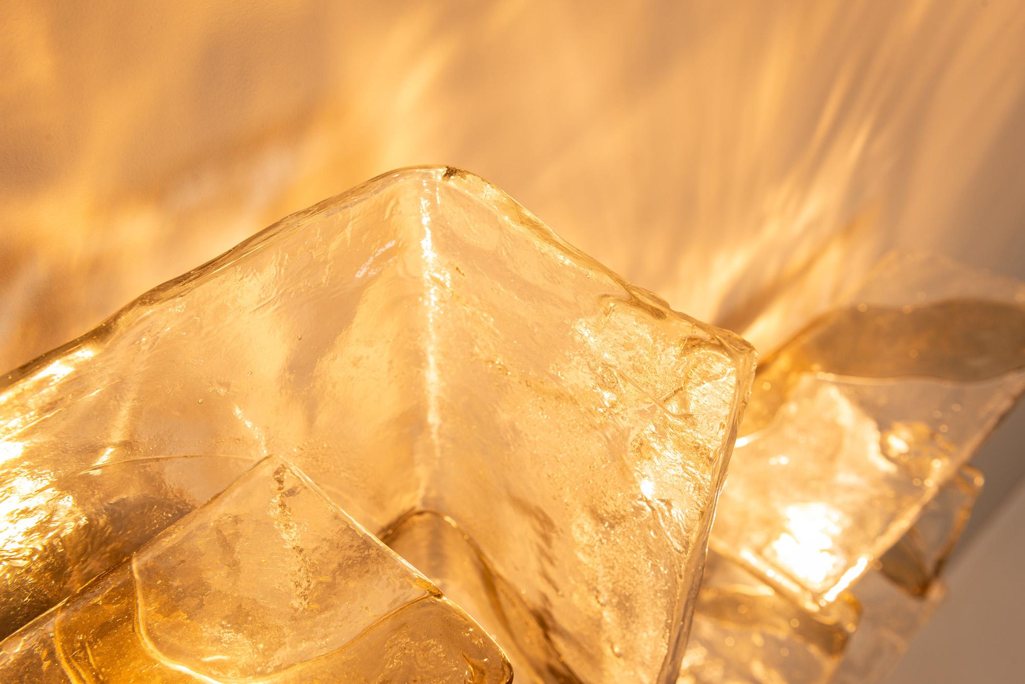 Juego de seis lámparas de pared LP257 de Carlo Nason para Mazzega, Italia Años 70 en venta 9