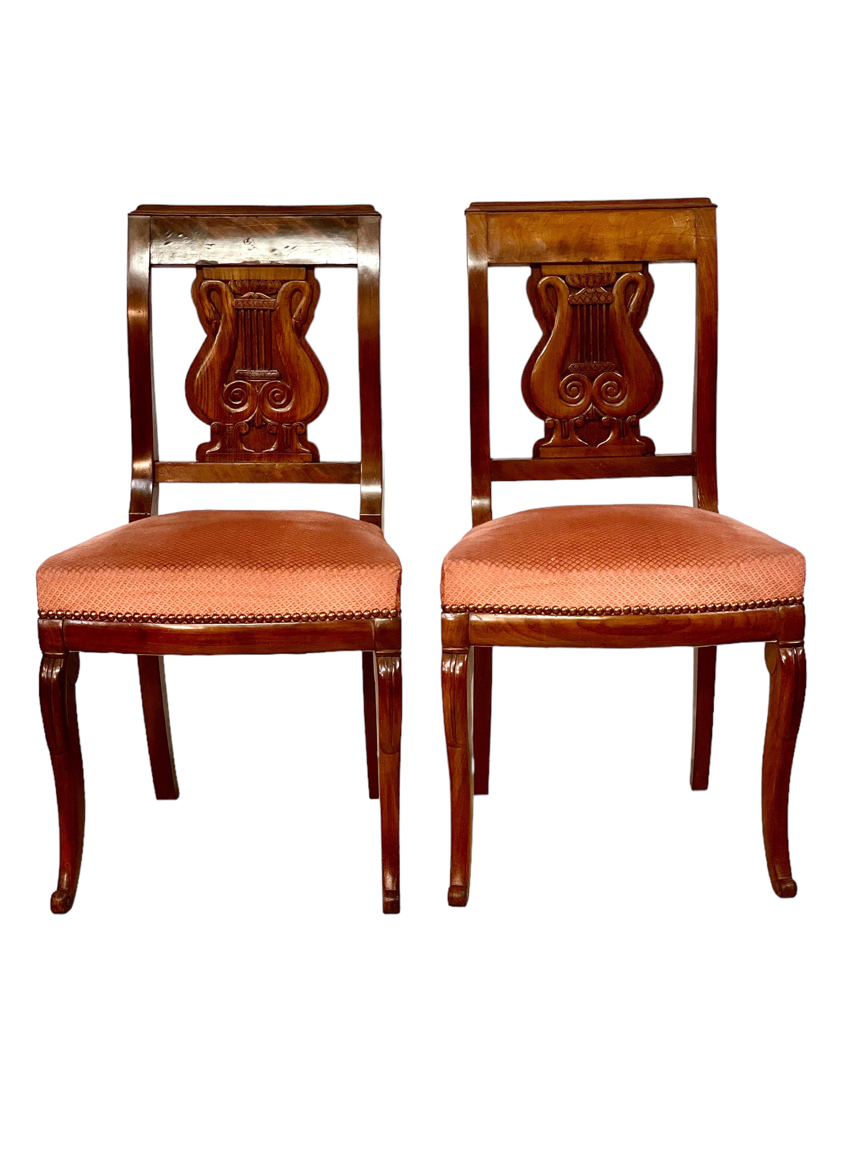  Set of Six Lyre Backed Dining Chairs, Circa 1815 For Sale 1