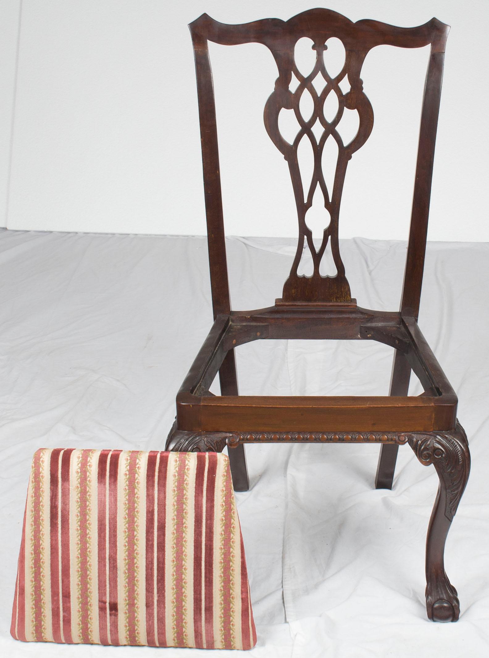 Set of Six Mahogany Carved Ball and Claw Foot Chippendale Dining Room Chairs For Sale 4