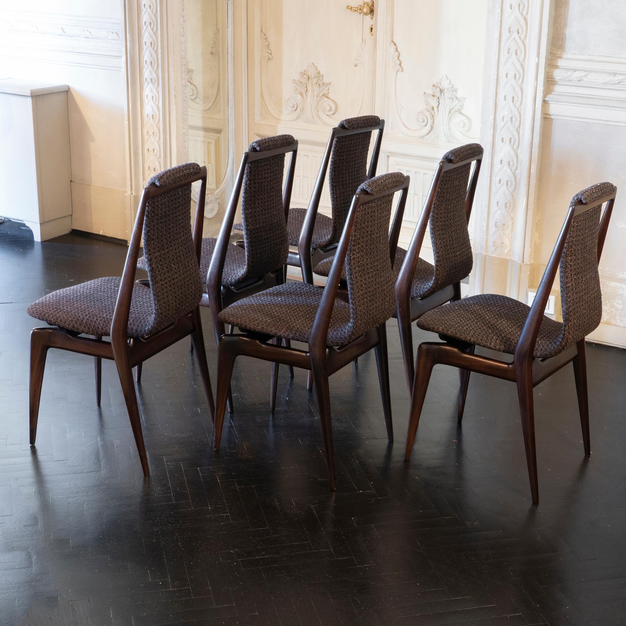 Set of Six Mahogany Dining Chairs, Black/Brown Jacquard Fabric, Italy, 1950s In Excellent Condition In Firenze, IT