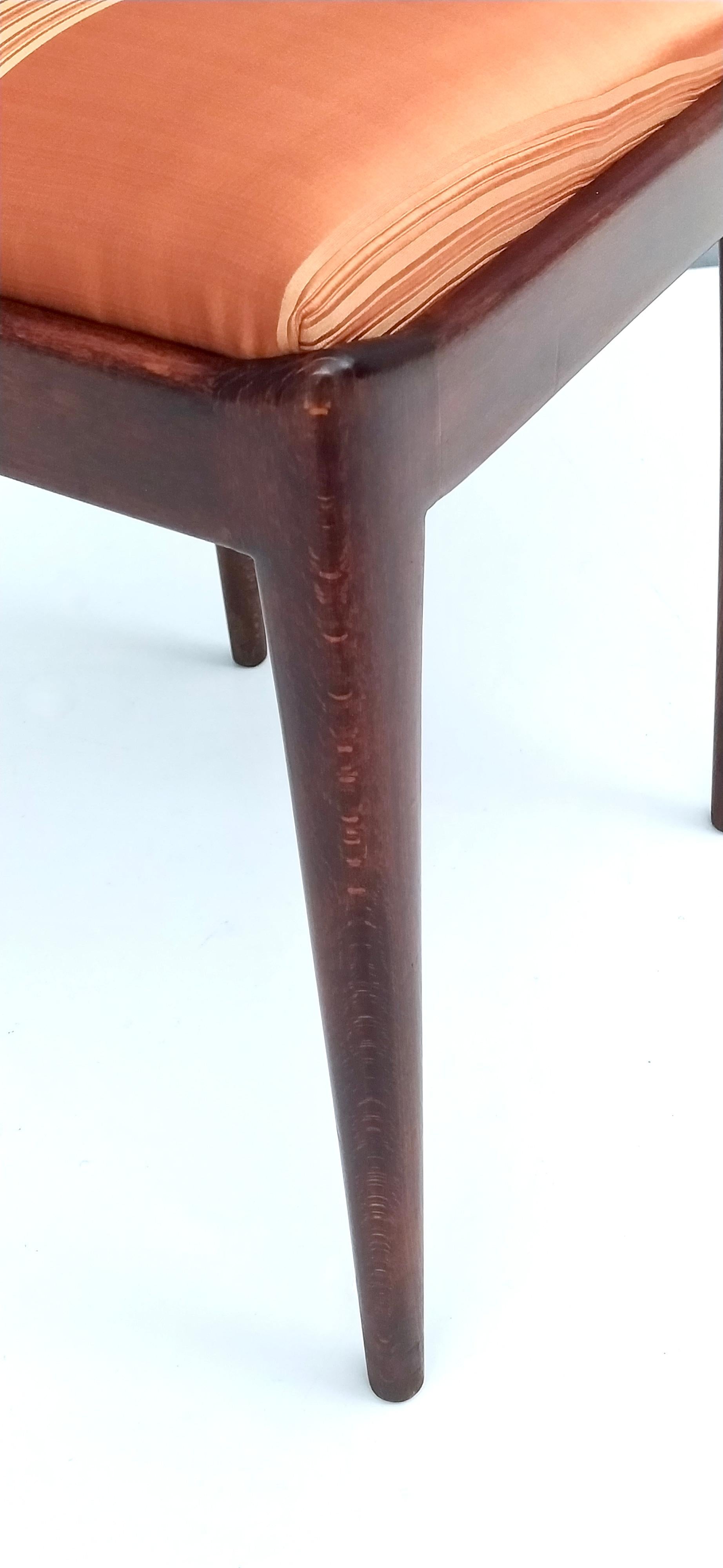 Satz von sechs Vintage-Esszimmerstühlen aus Nussbaumholz im Stil von Ico Parisi, Italien im Angebot 5