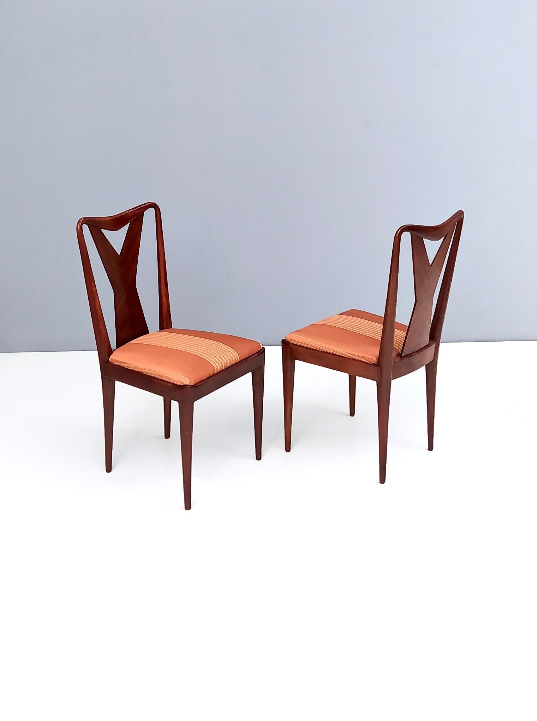 Set of Six Vintage Walnut Dining Chairs in the Style of Ico Parisi, Italy In Excellent Condition For Sale In Bresso, Lombardy