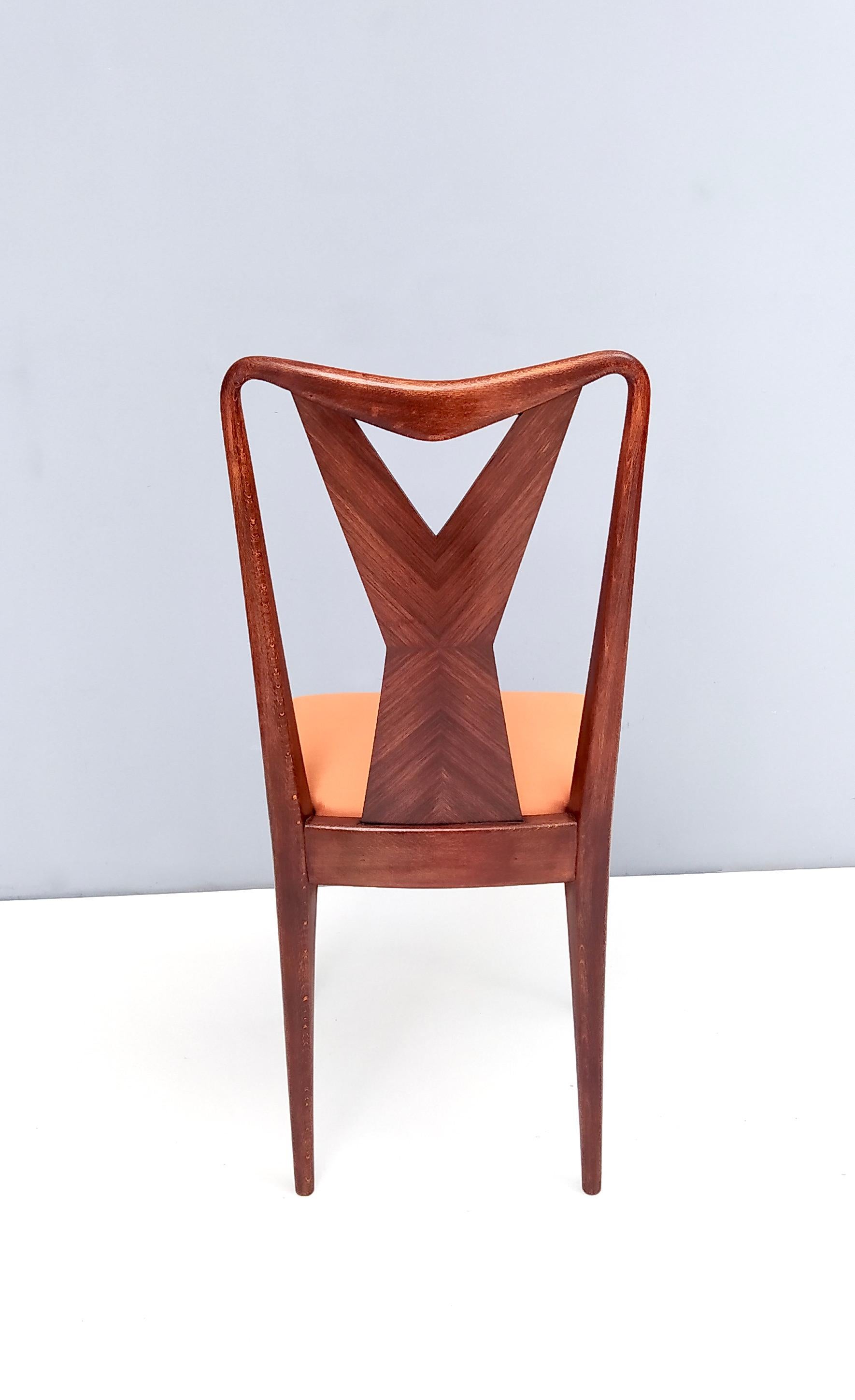 Conjunto de Seis Sillas de Comedor de Nogal con Tela Naranja al Estilo de Parisi, Italia en venta 1