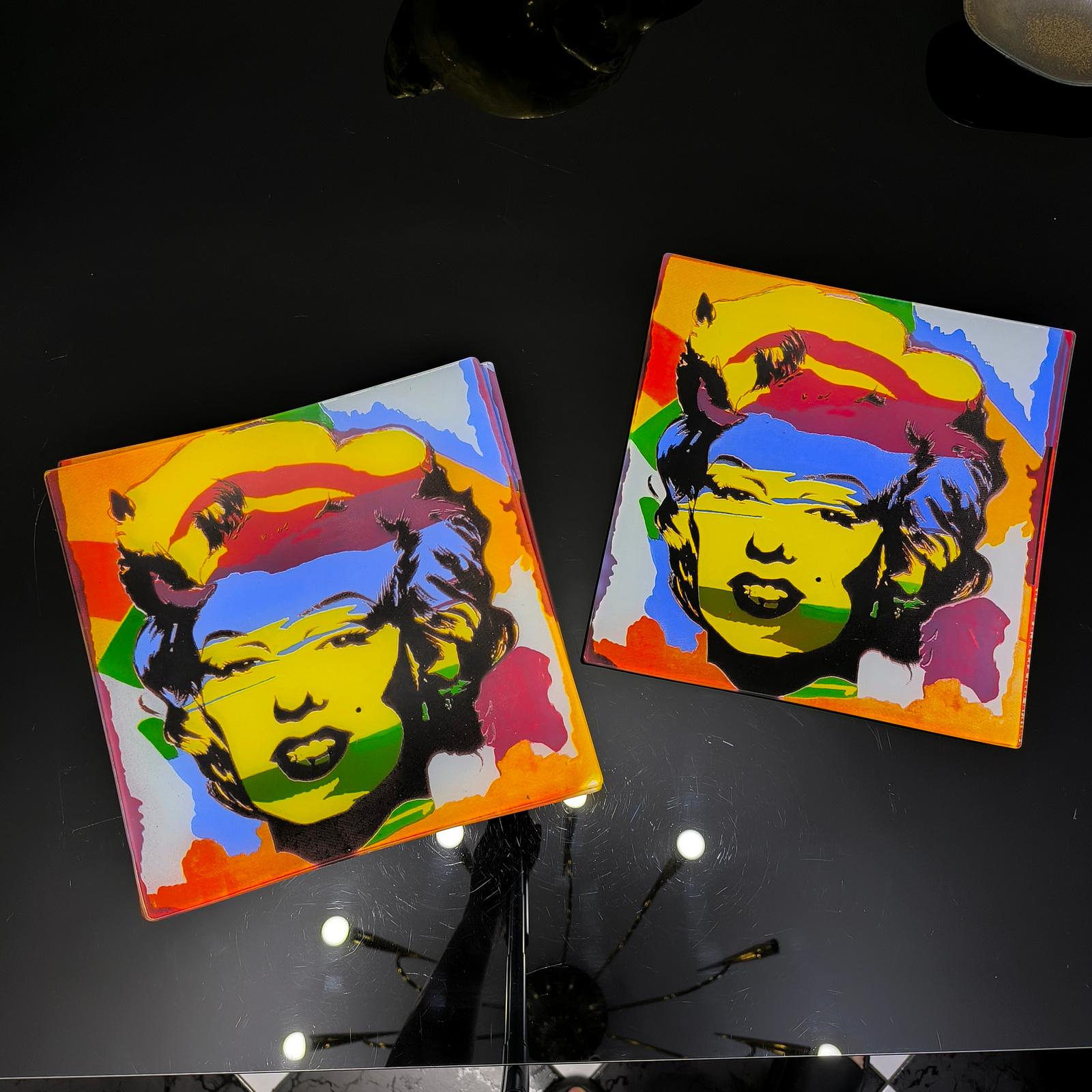 Set di sei piatti di Marilyn Monroe Glass in vendita 3