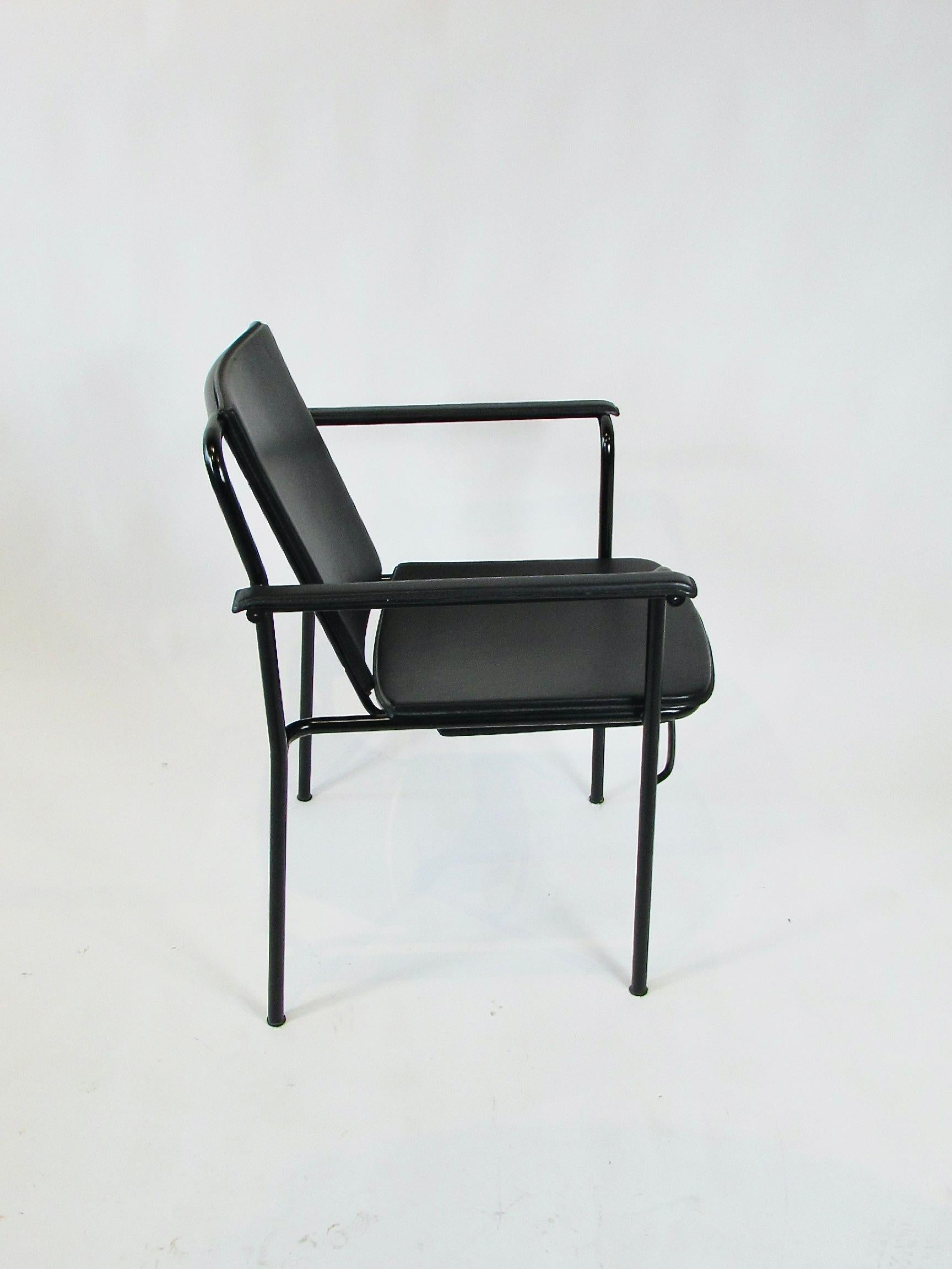 Satz von sechs Mario Marenco für Poltrana Frau Italien schwarzes Leder Movie Chairs im Angebot 11