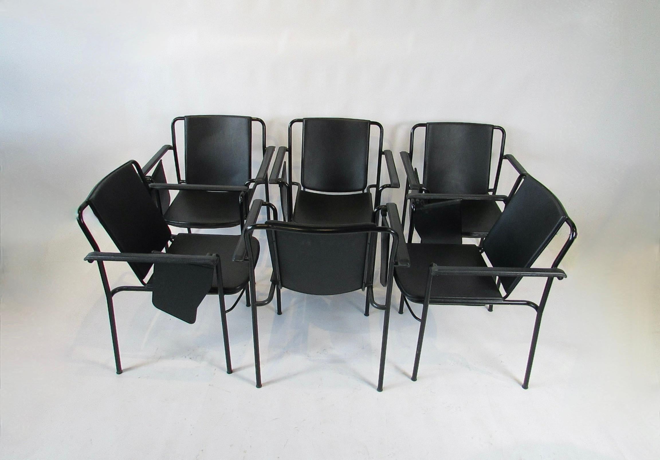Satz von sechs Mario Marenco für Poltrana Frau Italien schwarzes Leder Movie Chairs (20. Jahrhundert) im Angebot