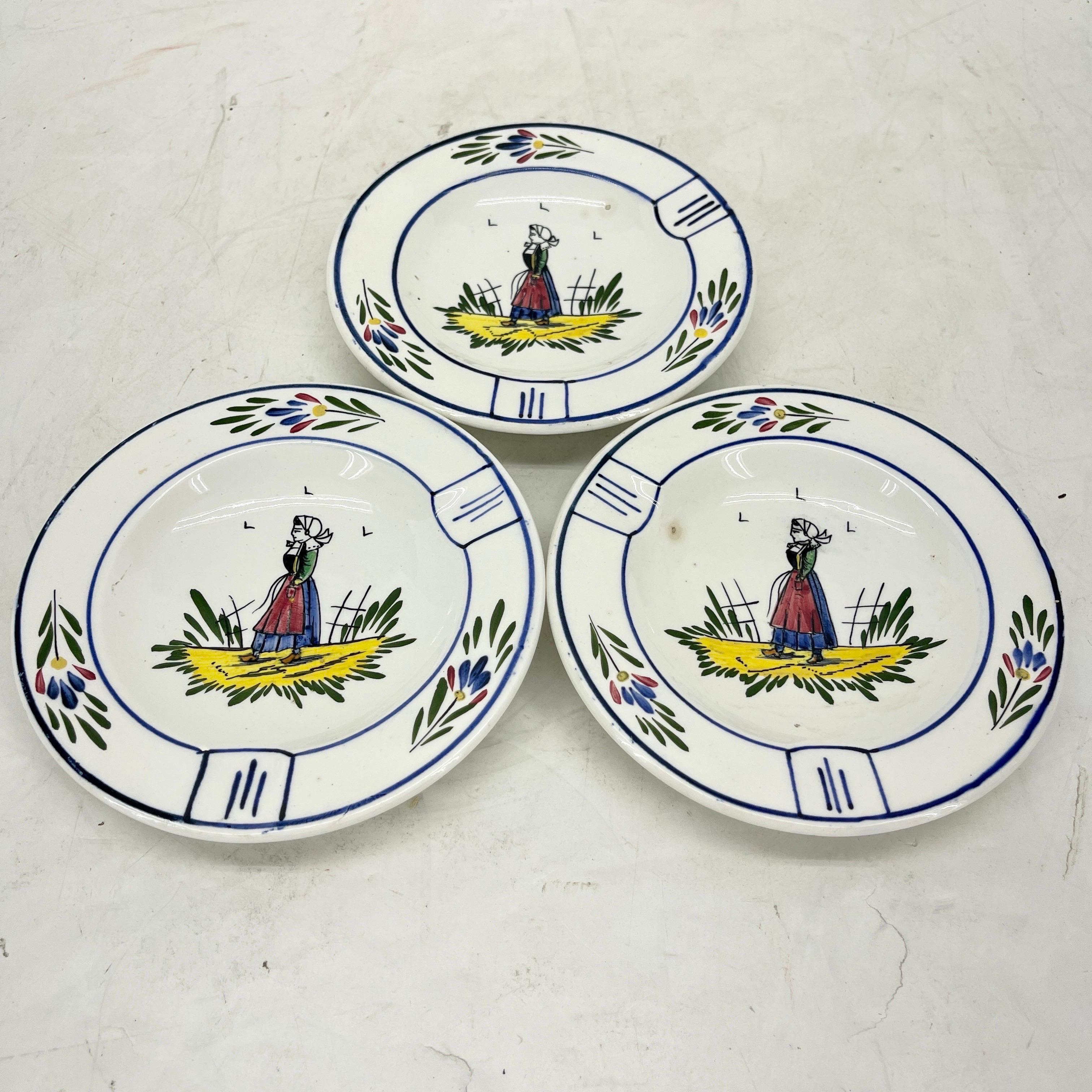 Set of Six Marked P.v. French Faience Plates, circa 1960 1
