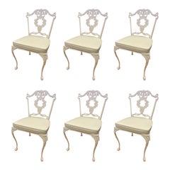 Ensemble de six chaises de salle à manger assorties signées Molla Italy à pieds cabriole