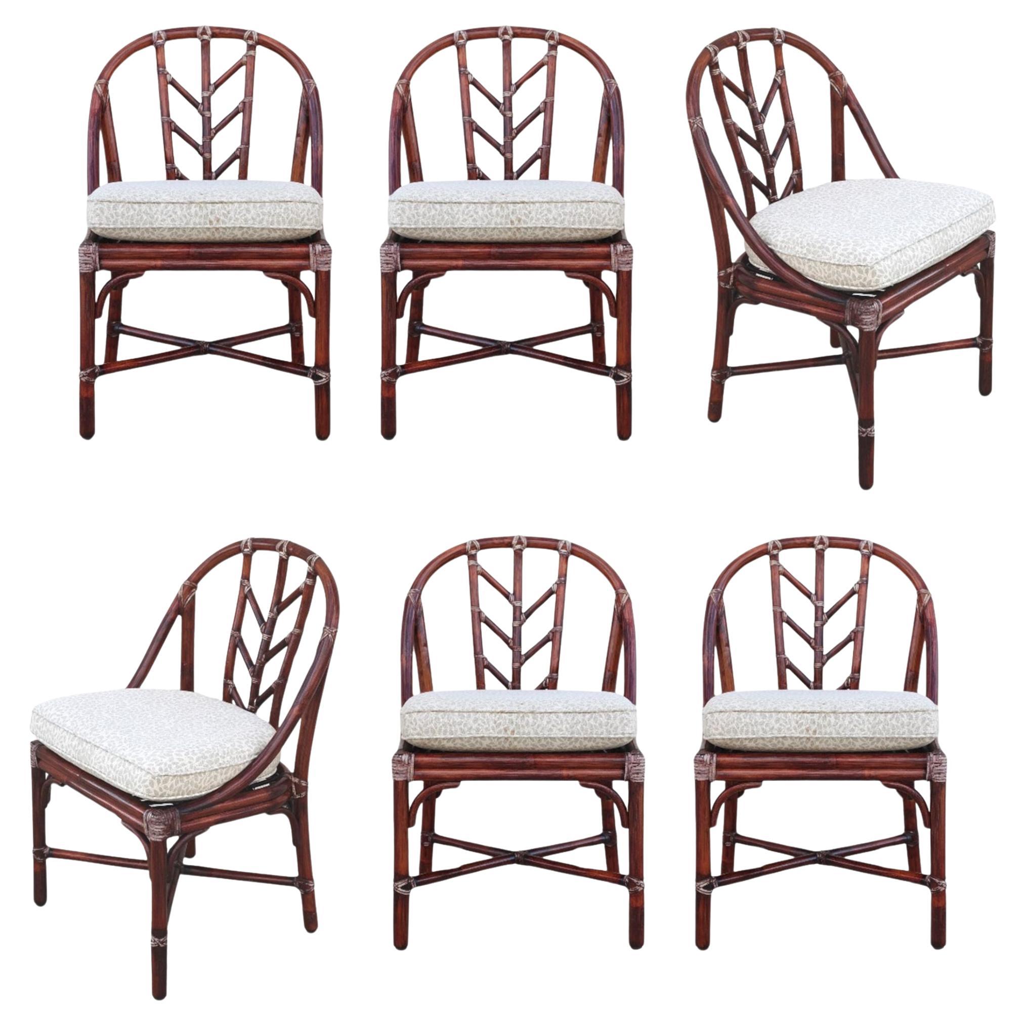 Juego de seis sillas de comedor modernas de ratán y bambú orgánico McGuire