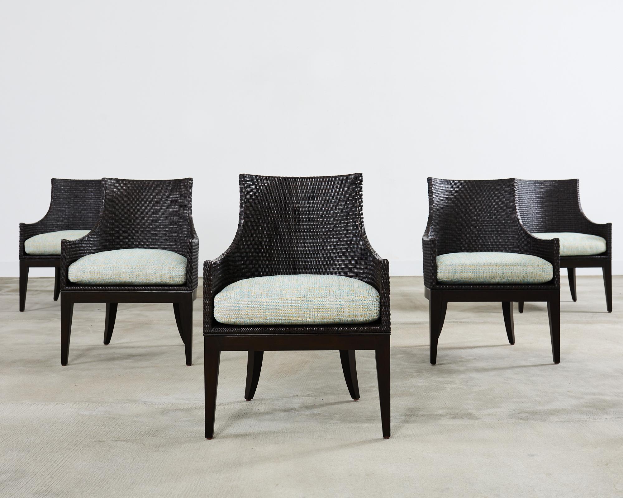 Organico moderno Set di sei poltrone da pranzo McGuire in canna di rattan intrecciato in vendita