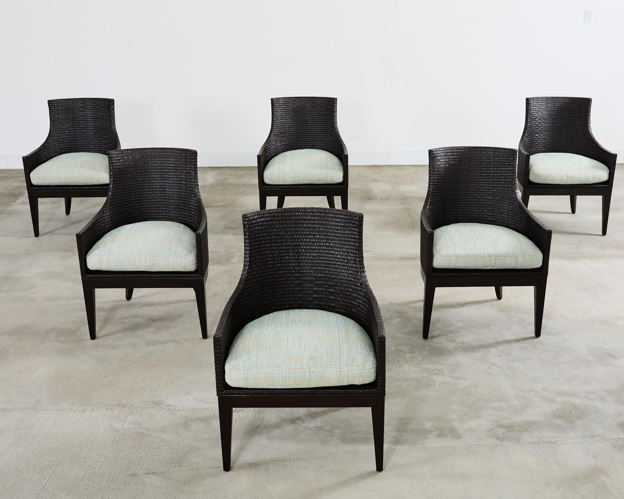 Americano Set di sei poltrone da pranzo McGuire in canna di rattan intrecciato in vendita