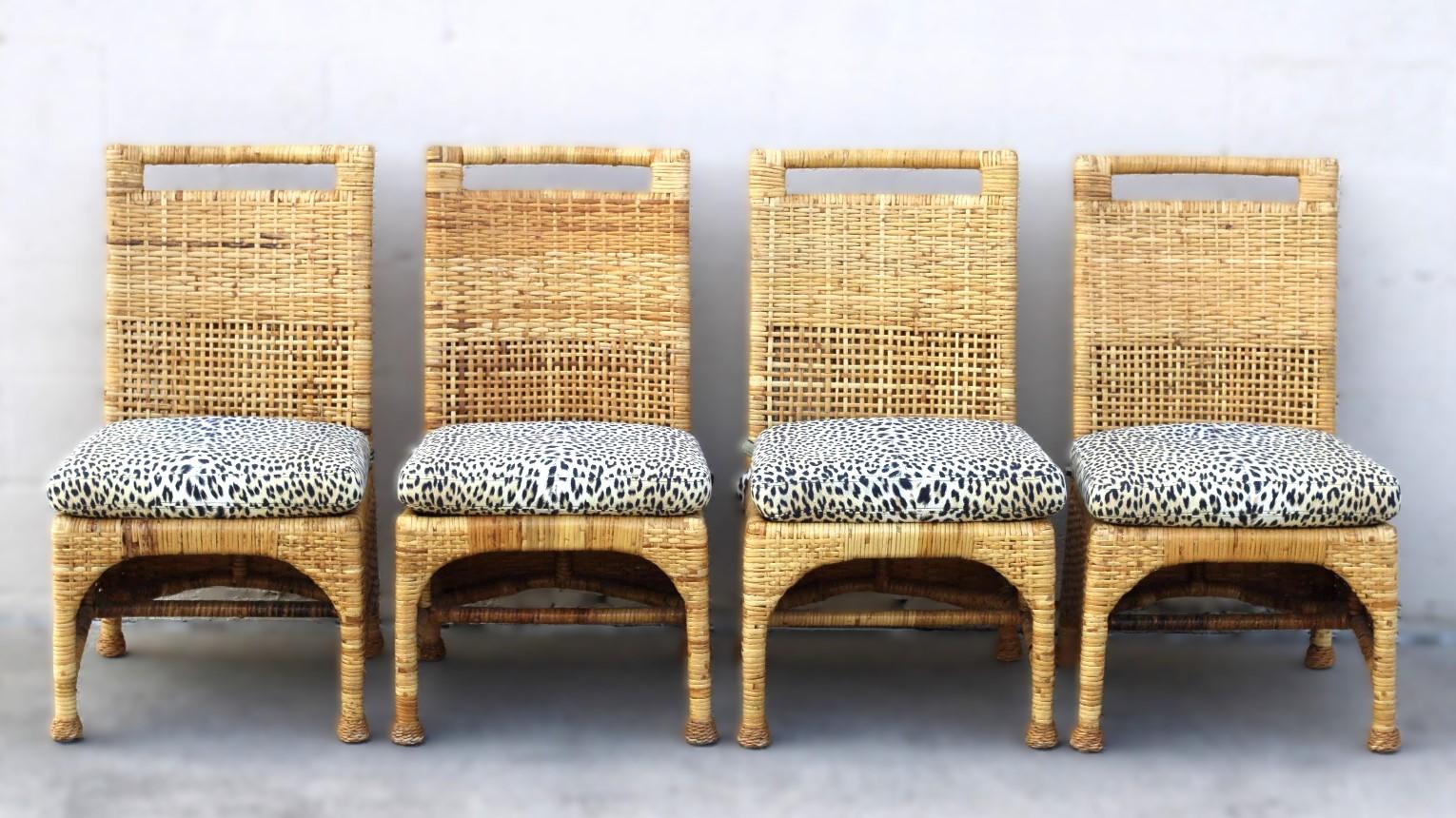 Fatto a mano Set di sei sedie da pranzo McGuire in rattan intrecciato con buccia di legno in vendita