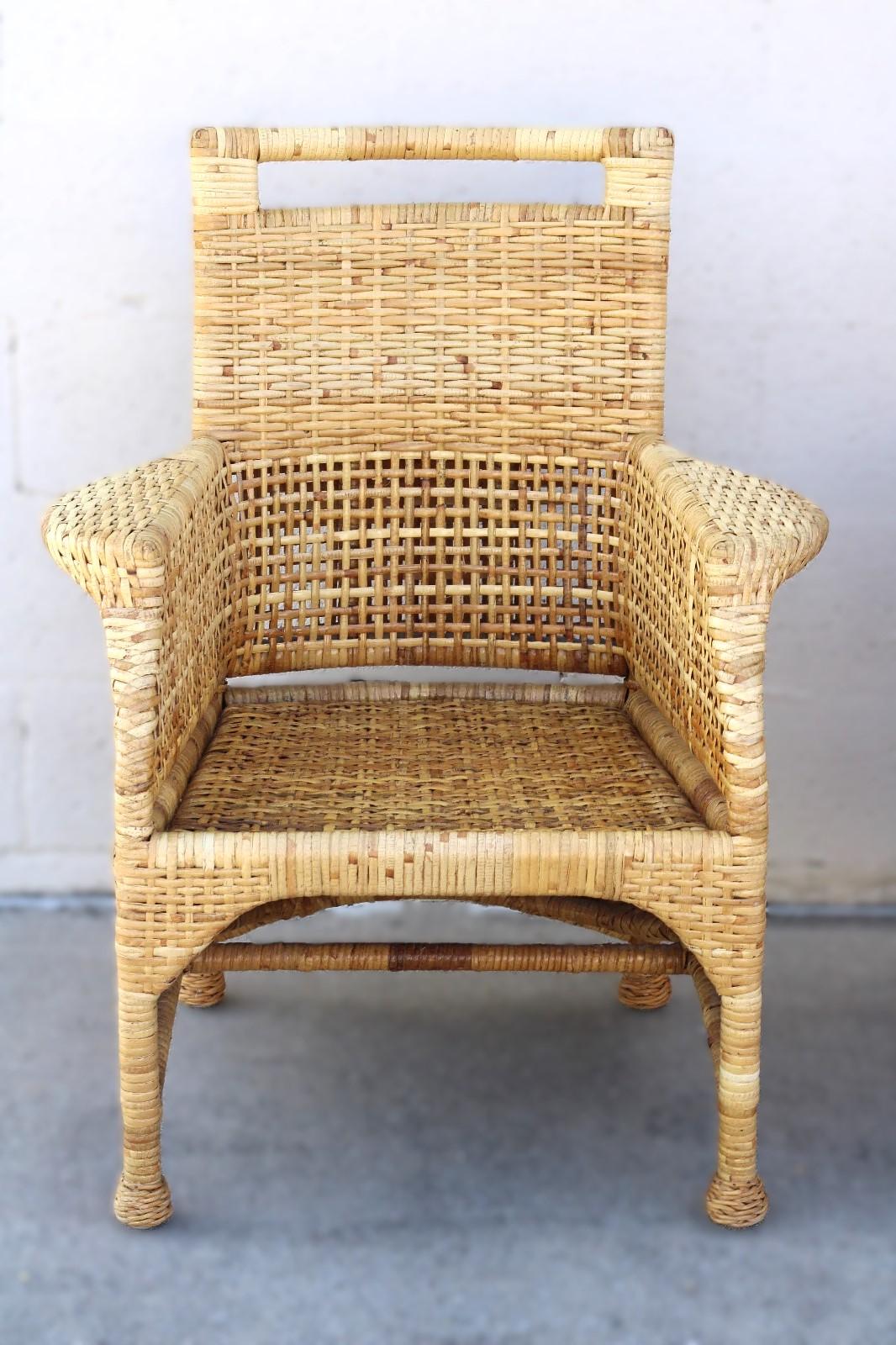 XX secolo Set di sei sedie da pranzo McGuire in rattan intrecciato con buccia di legno in vendita