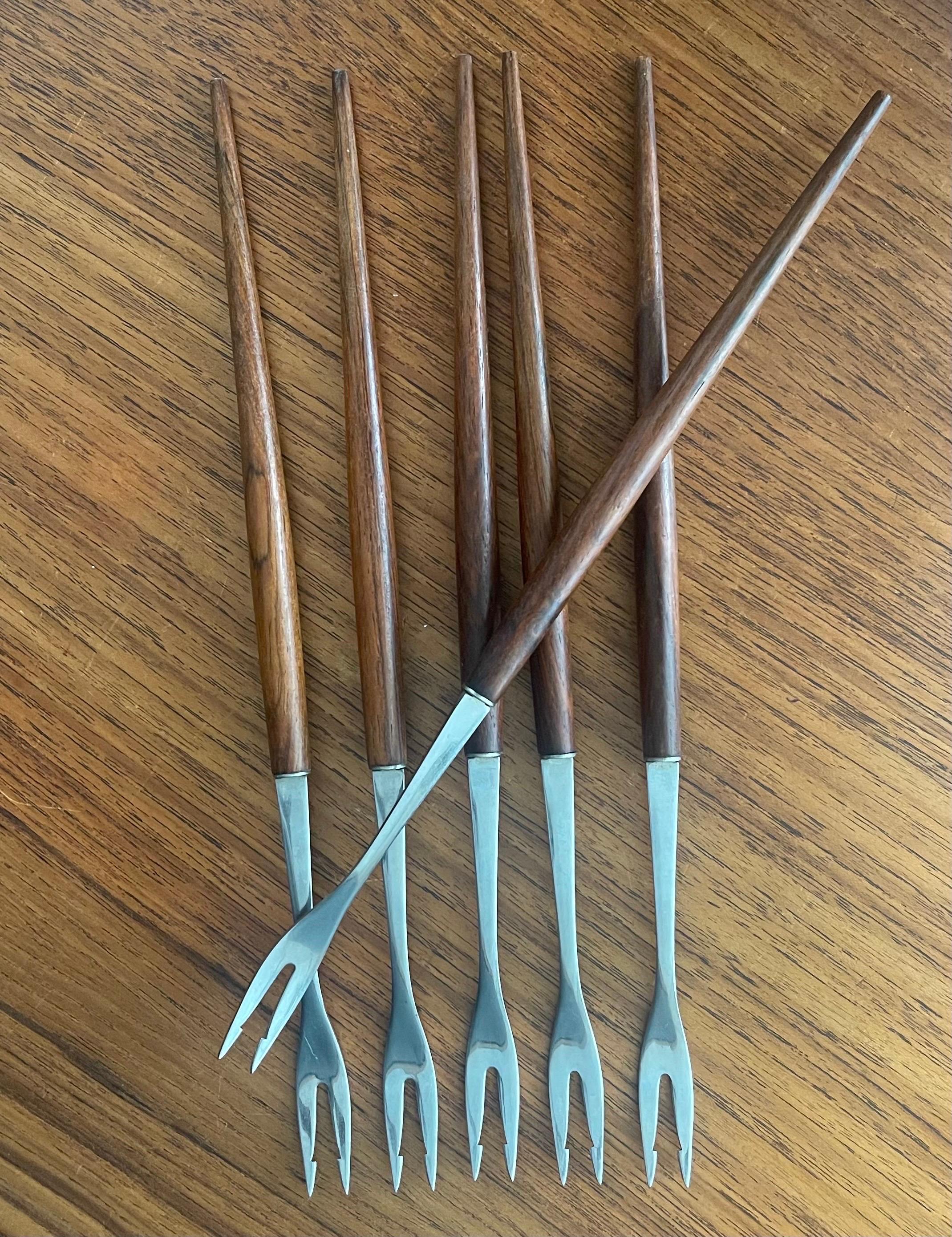 Set of Six MCM Walnut & Stainless Steel Fondue Forks by Rostfrei of Germany In Good Condition In San Diego, CA