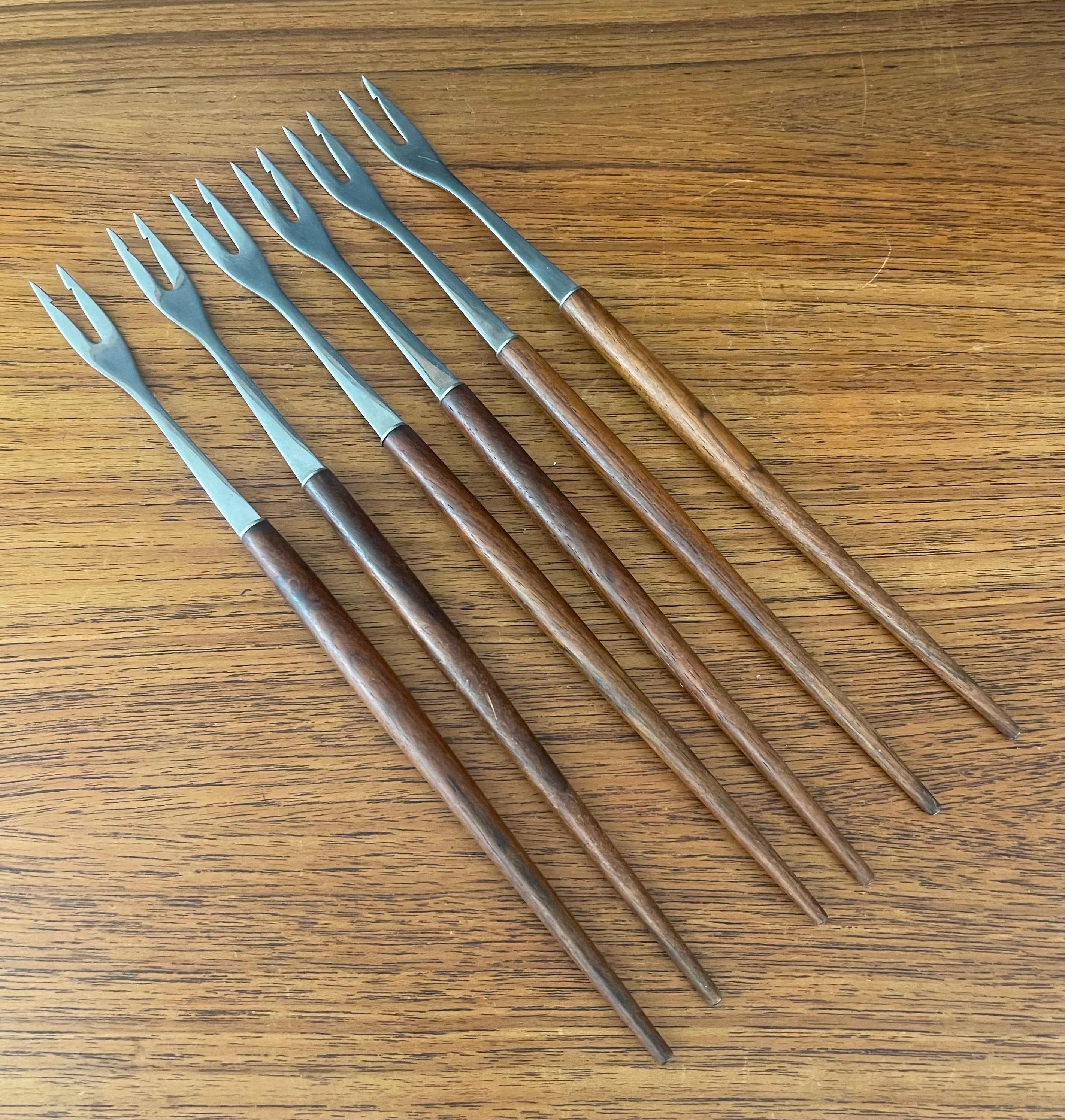 Set of Six MCM Walnut & Stainless Steel Fondue Forks by Rostfrei of Germany 4