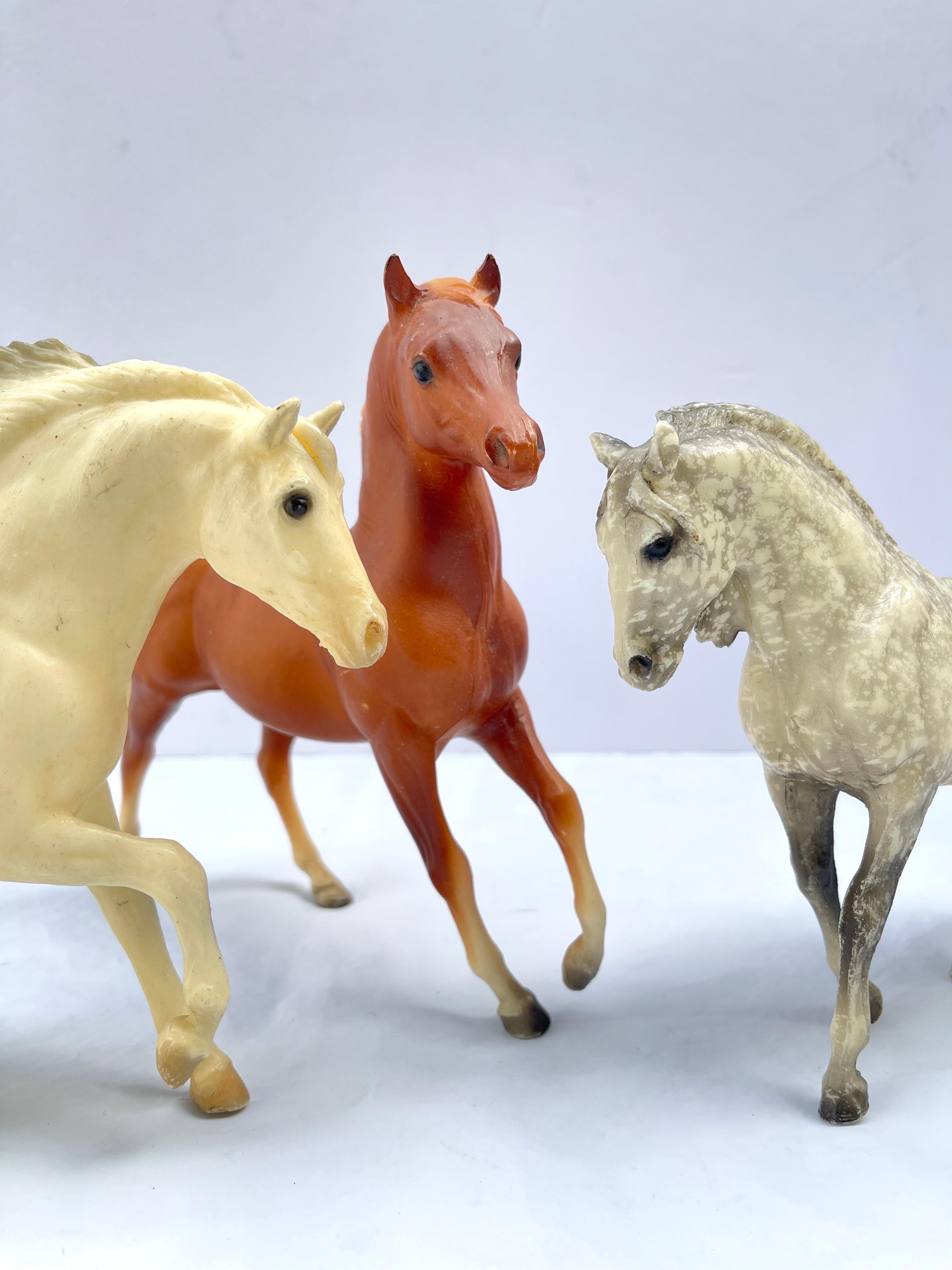 Set of Six Medium Size Breyer Horses (Box 5) In Good Condition For Sale In Redding, CT