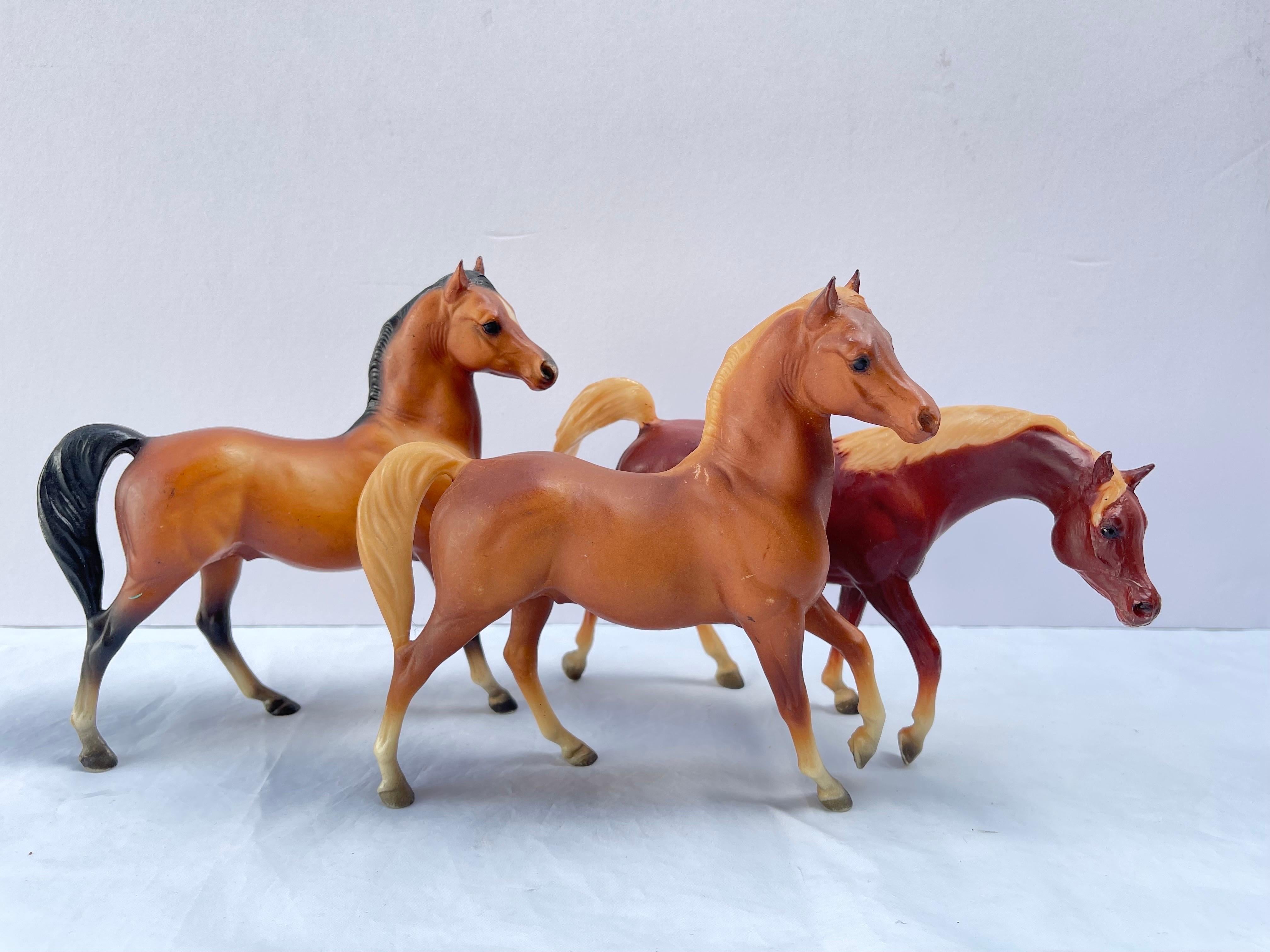 Late 20th Century Set of Six Medium Size Breyer Horses (Box 5) For Sale