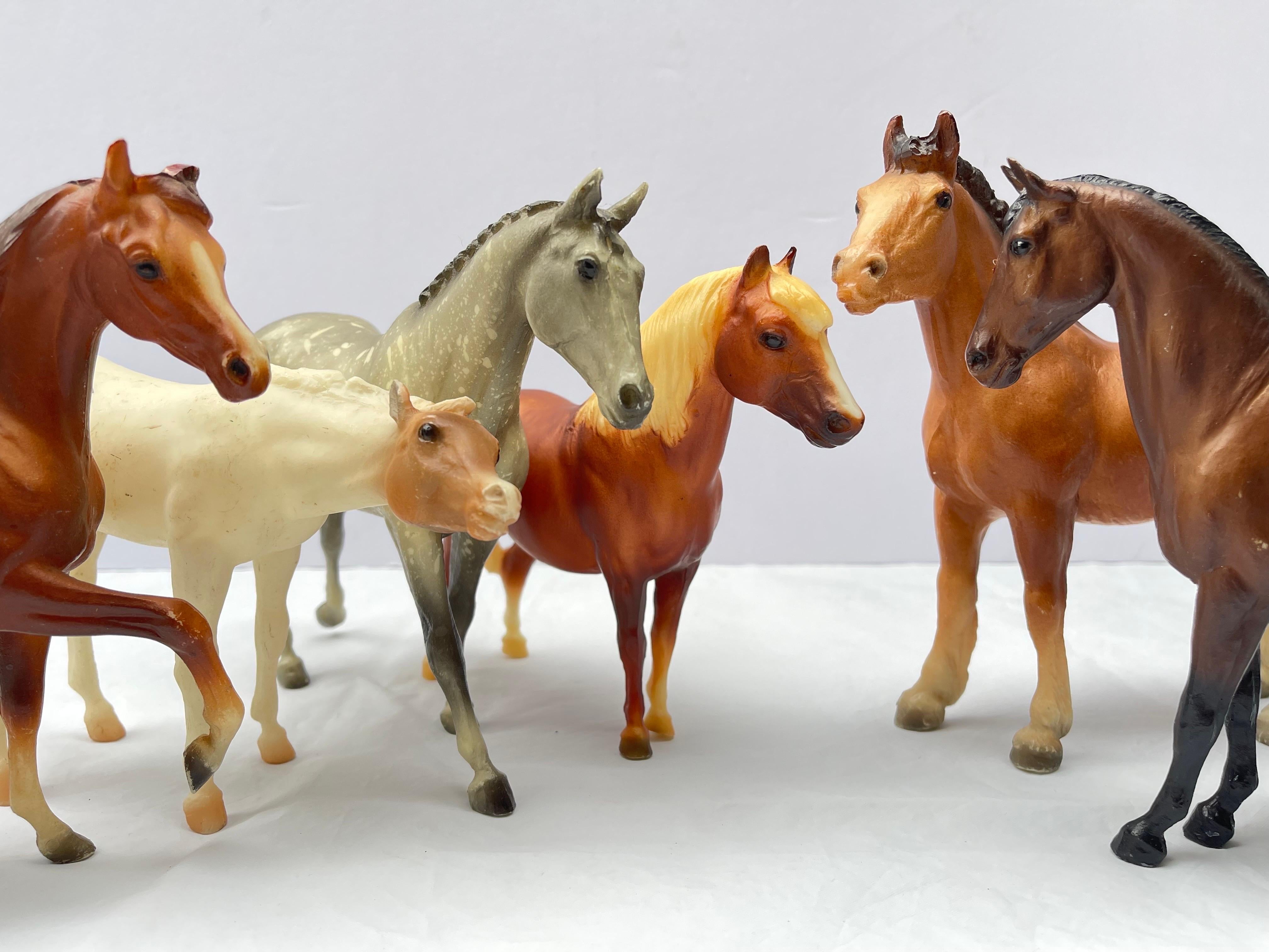  Set von sechs mittelgroßen Vintage-Bürgerpferden (Kasten 3) (amerikanisch) im Angebot