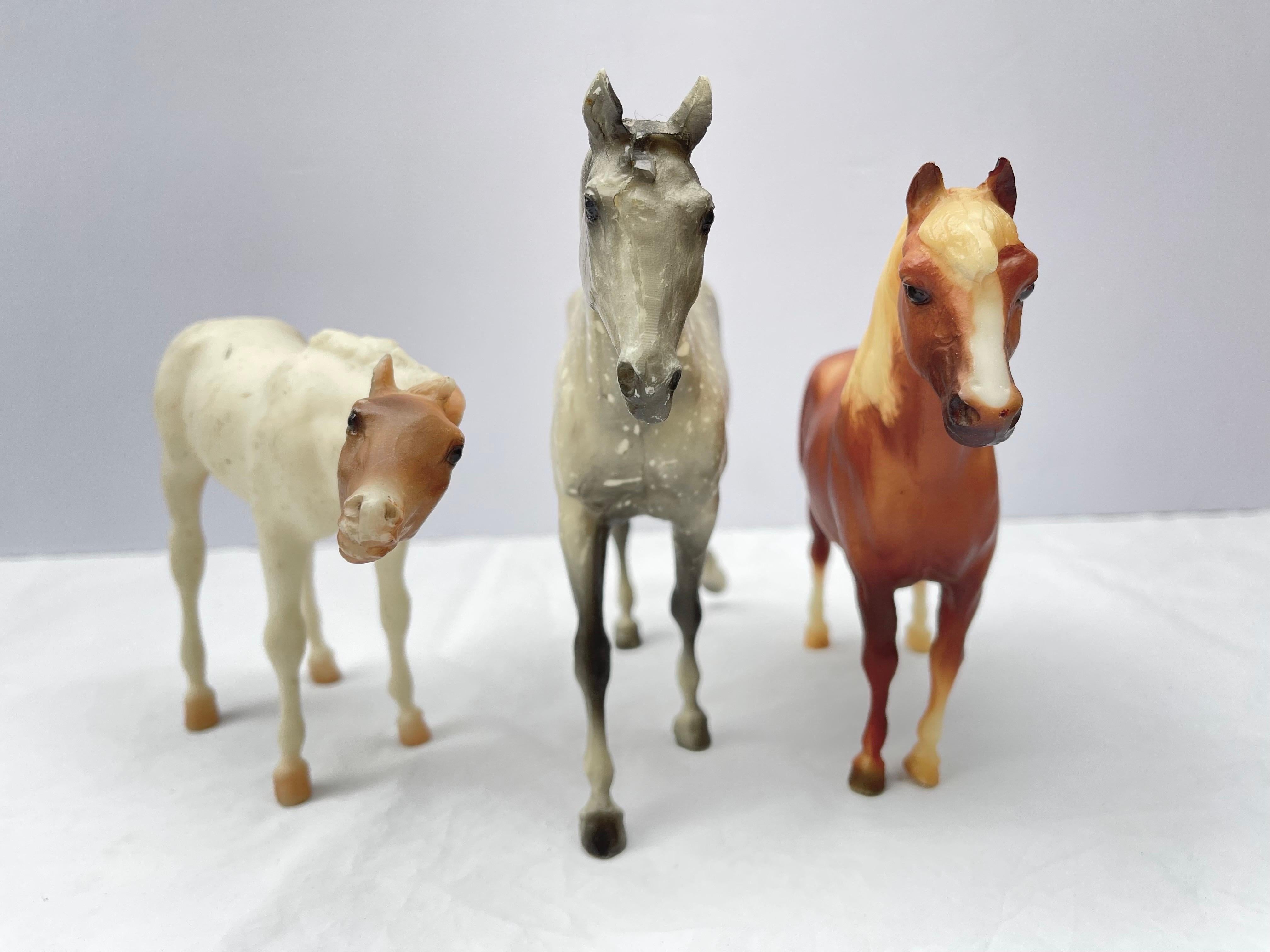  Set of Six Medium Size Vintage Breyer Horses (Box 3) In Good Condition For Sale In Redding, CT