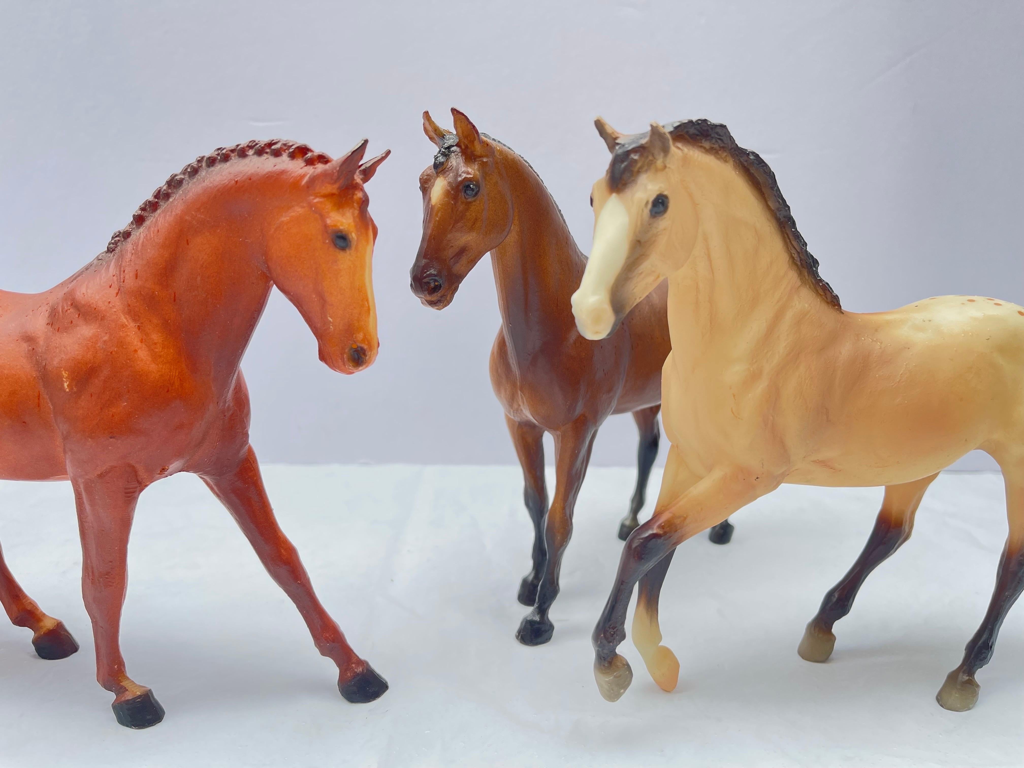 Set of Six Medium Size Vintage Breyer Horses (Box 4) In Good Condition For Sale In Redding, CT