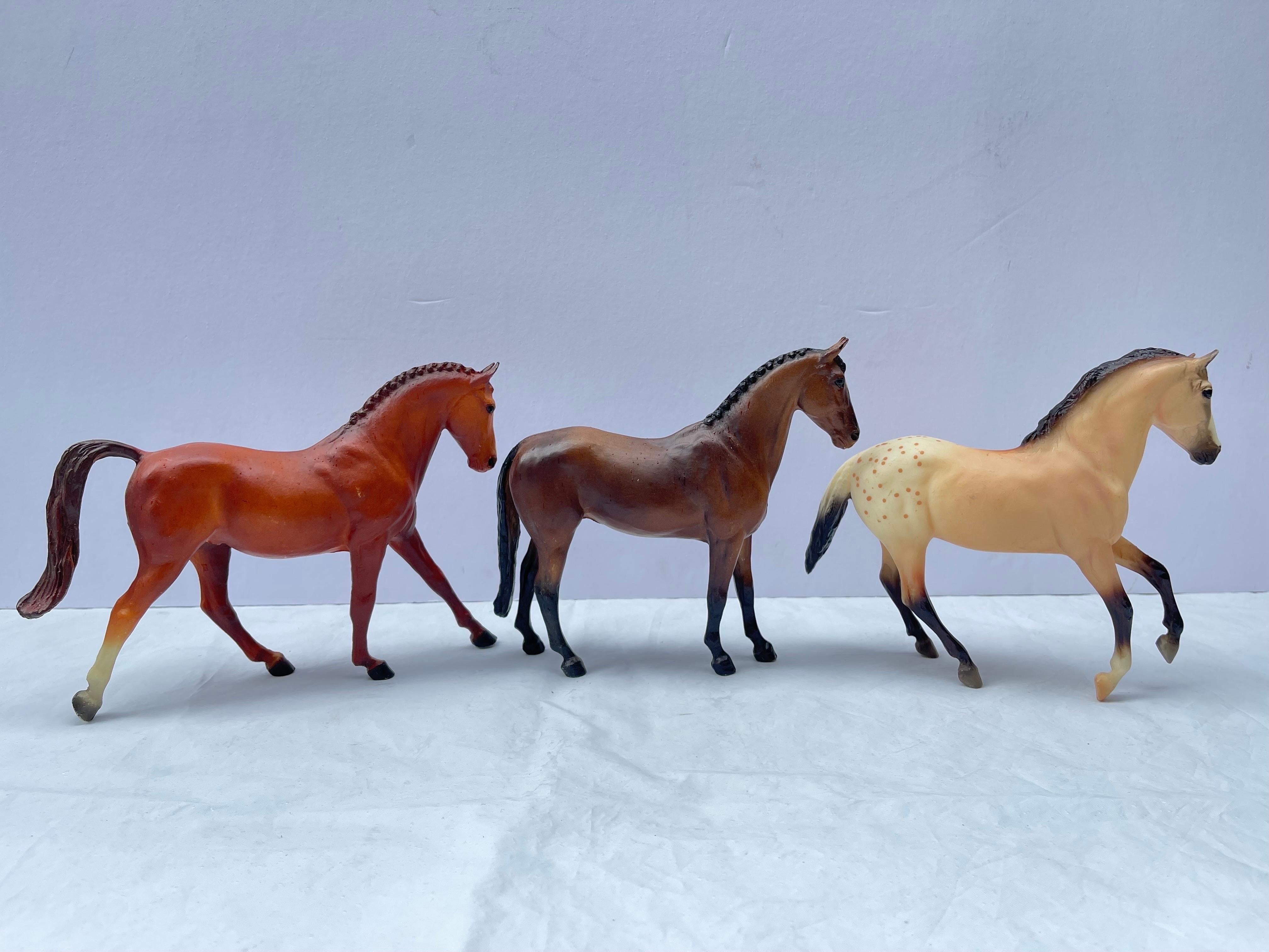 Plastic Set of Six Medium Size Vintage Breyer Horses (Box 4) For Sale