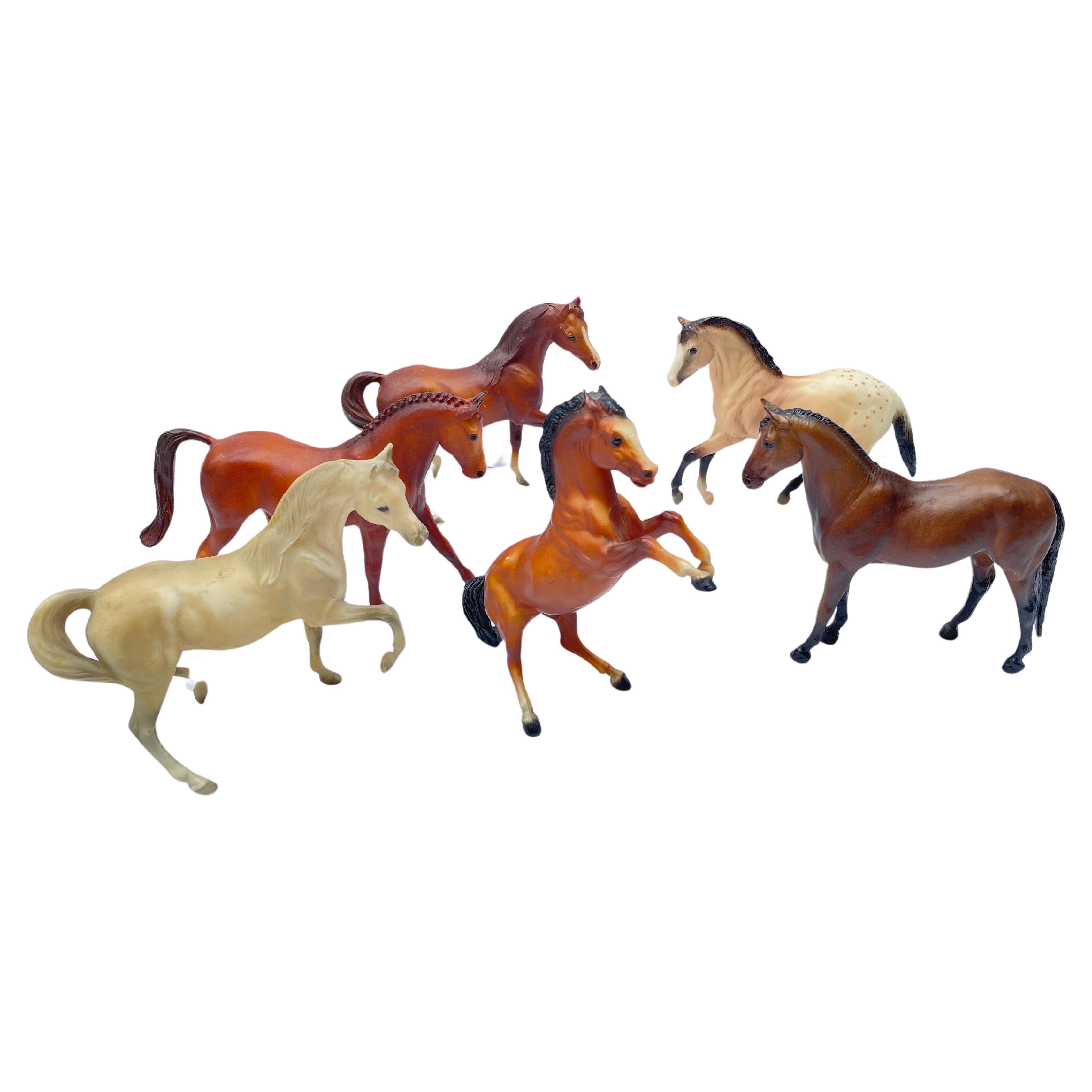 Set von sechs mittelgroßen Vintage-Bürgerpferden (Kasten 4) im Angebot