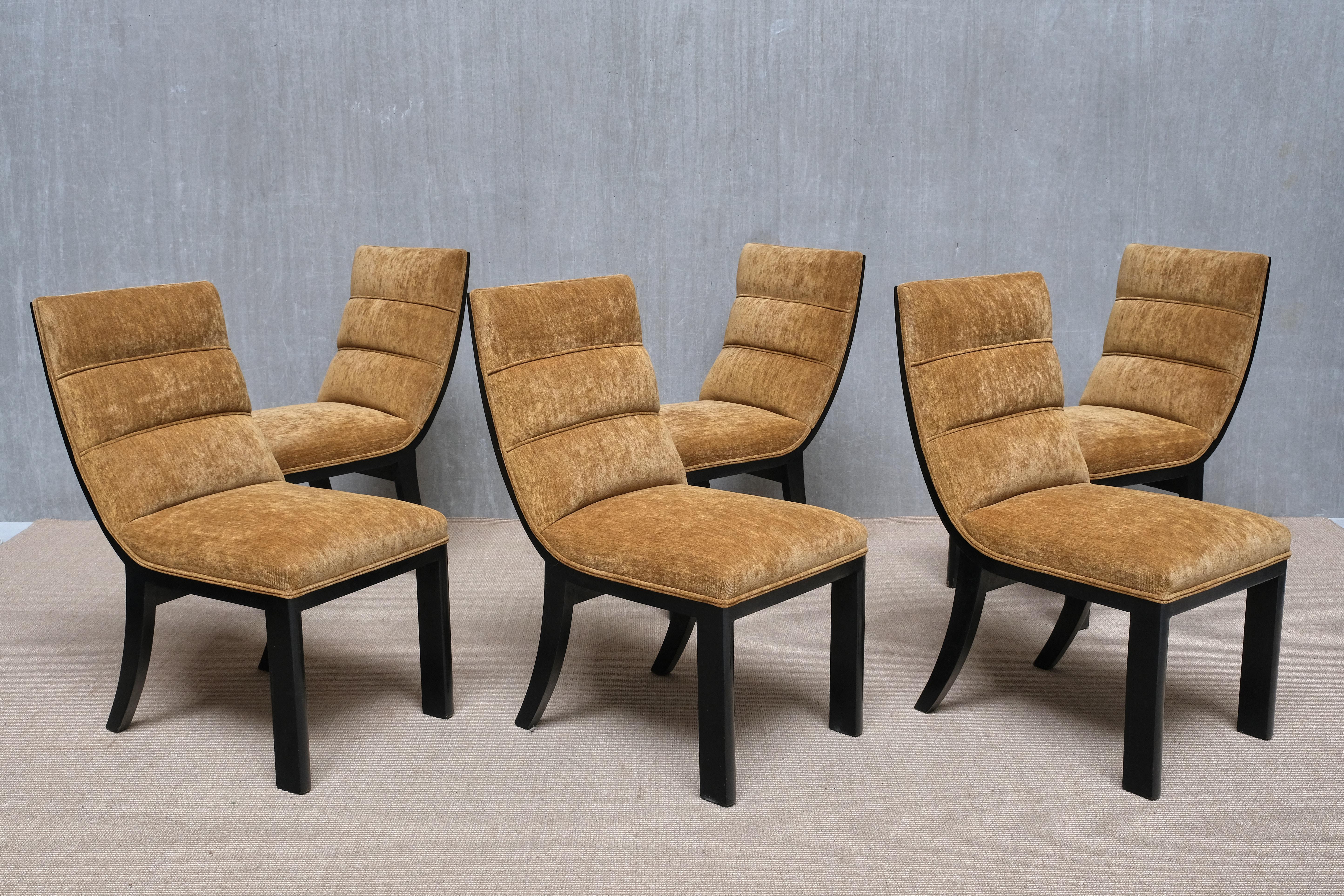 Set of Six Melchiorre Bega Dining Chairs, Lacquered Wood, Chenille, Italy, 1930s (Art déco) im Angebot