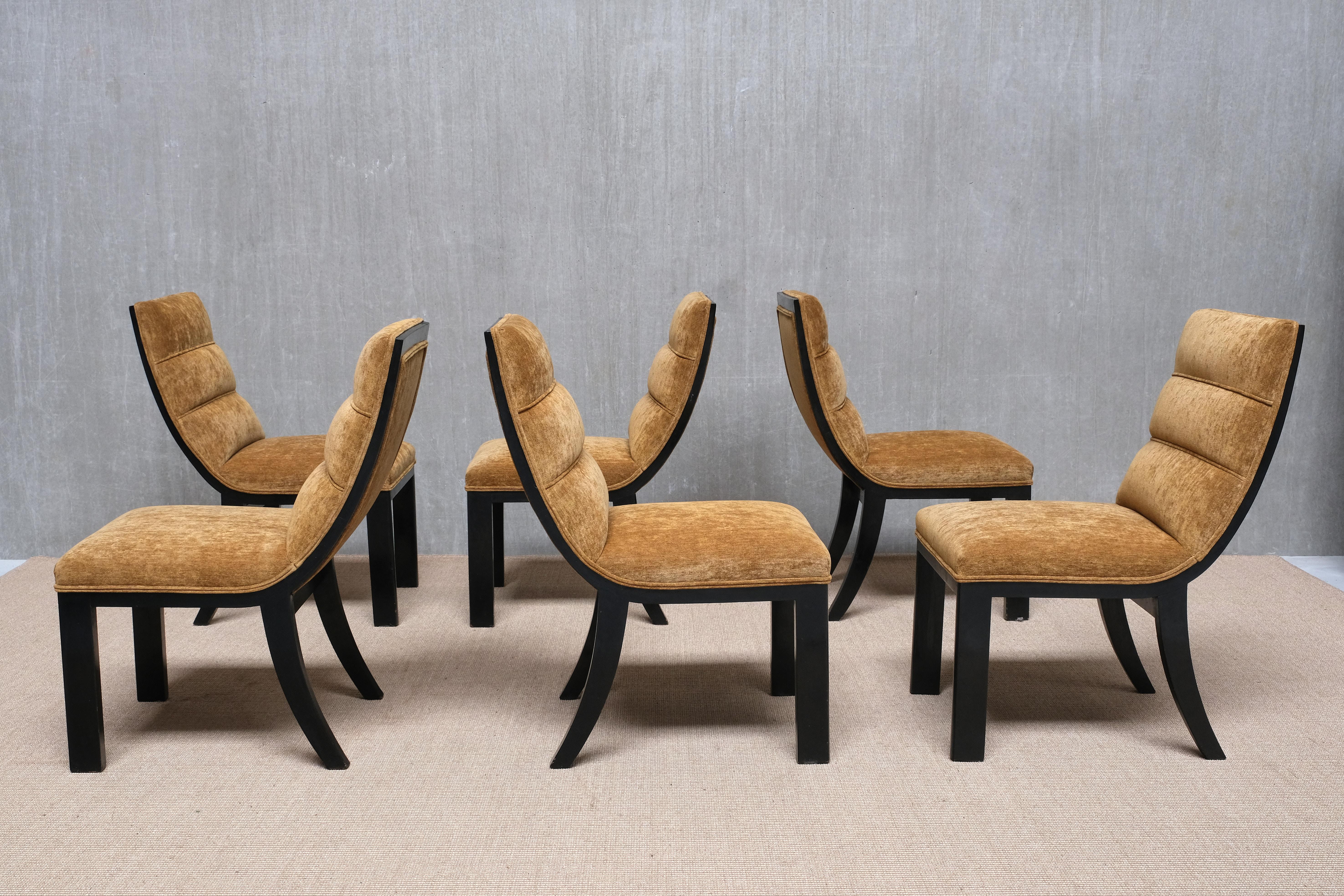 Set of Six Melchiorre Bega Dining Chairs, Lacquered Wood, Chenille, Italy, 1930s (Lackiert) im Angebot