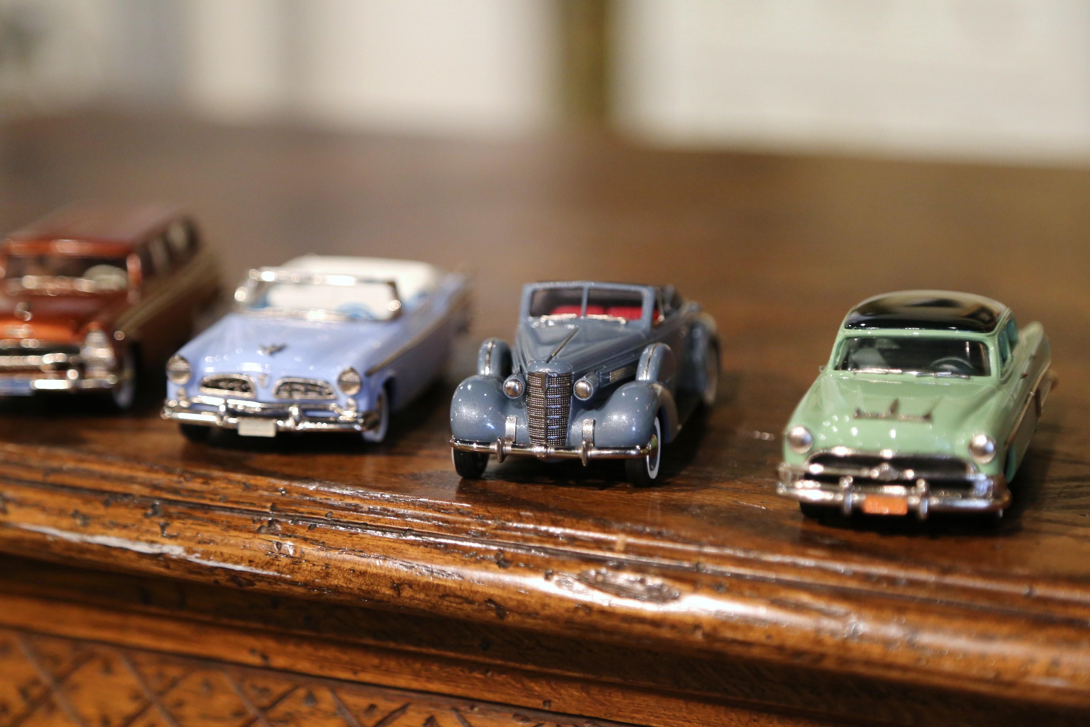 Métal Ensemble de six modèles d'automobiles en métal de la collection Brooklin en vente