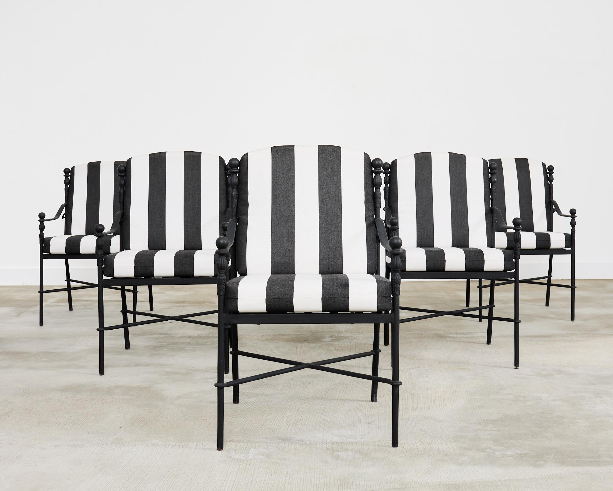 Néoclassique Michael Taylor Montecito Garden Dining Armchairs en vente