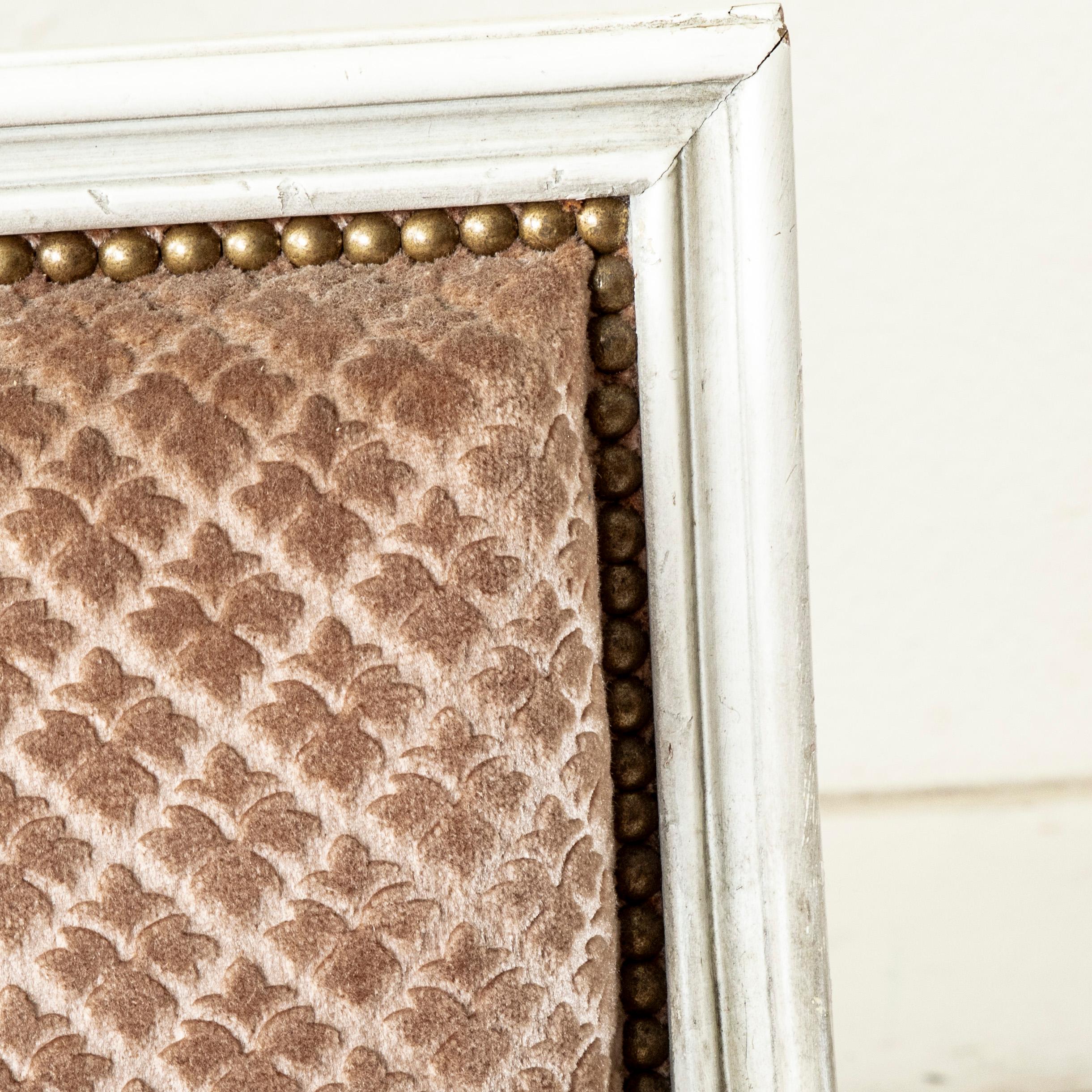 Sechs Stühle für ein französisches Esszimmer im Stil Louis XVI aus der Mitte des 20. Jahrhunderts, bemalt im Angebot 2