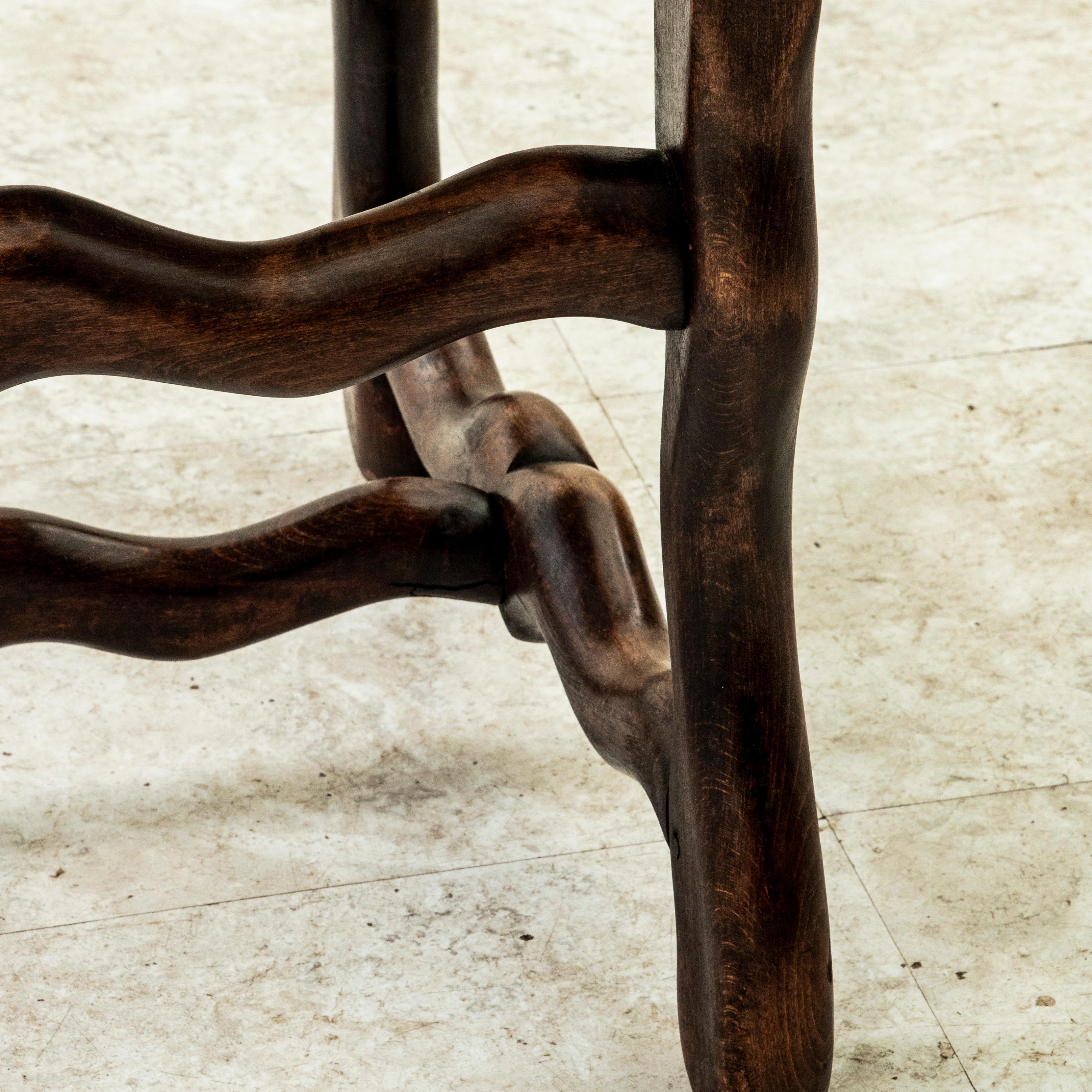 Ensemble de six chaises à pattes de mouton du milieu du 20e siècle, tapisserie en cuir vert en vente 11