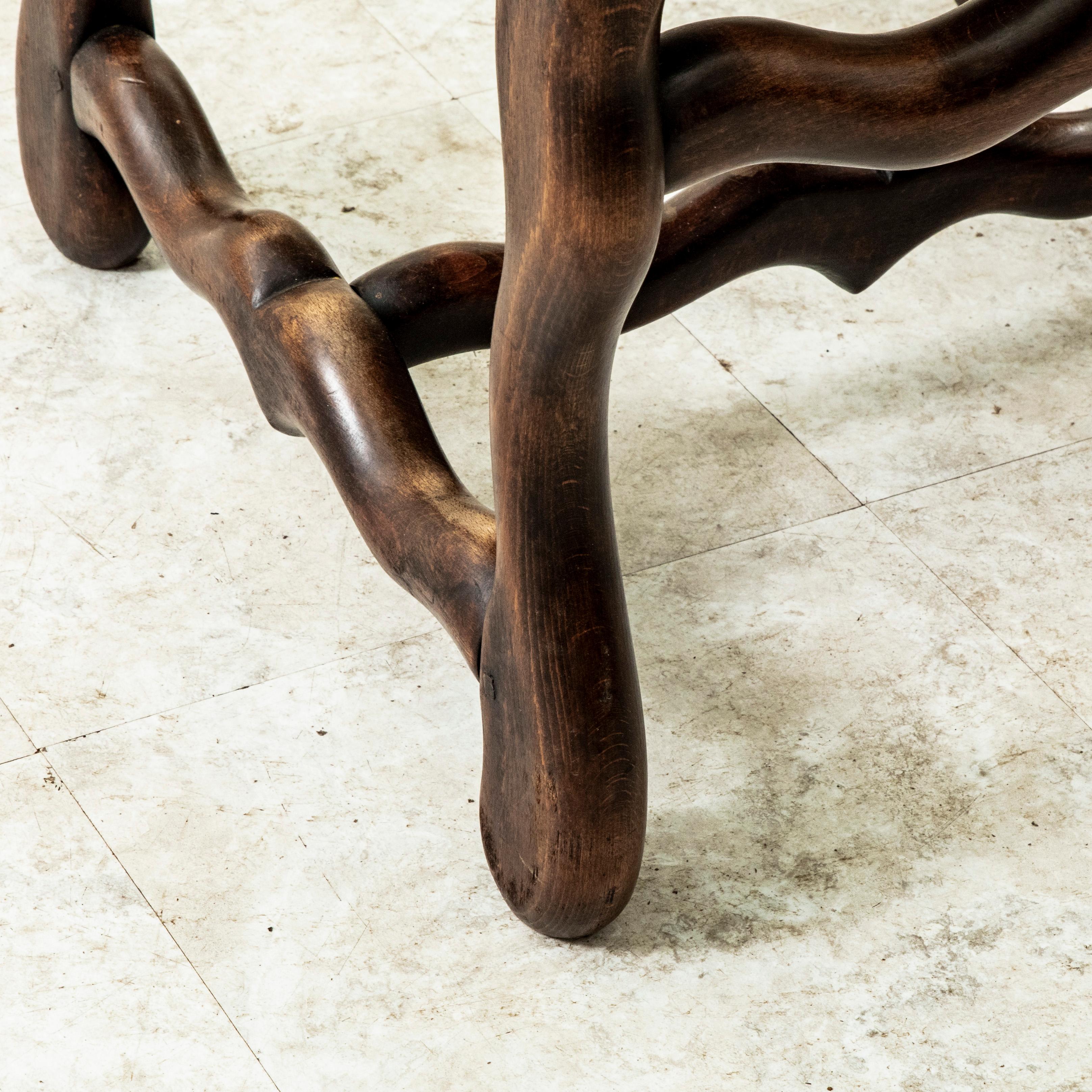Ensemble de six chaises à pattes de mouton du milieu du 20e siècle, tapisserie en cuir vert en vente 12