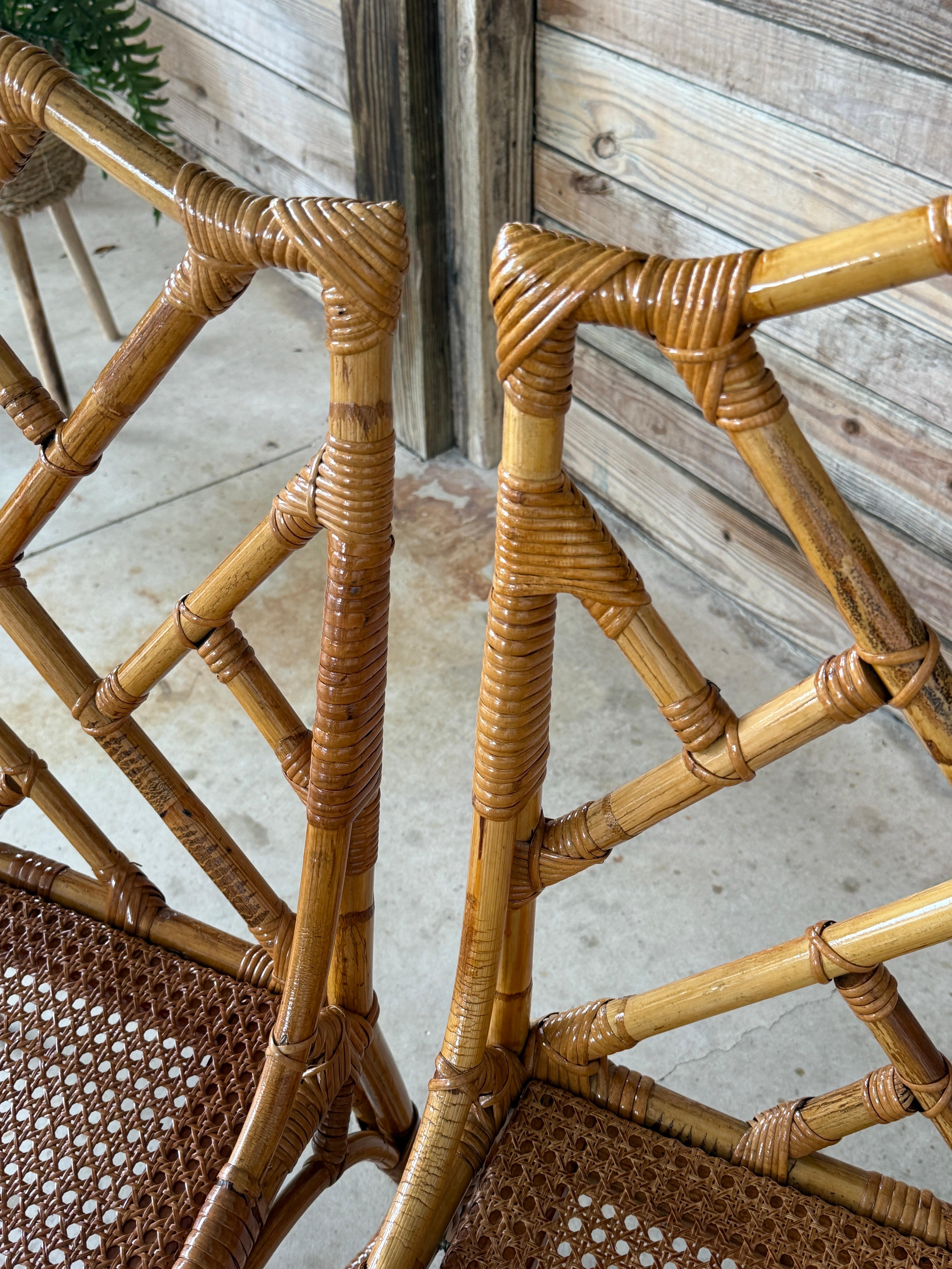 Set of Six Mid-20th Century Restored Italian Rattan Chippendale Dining Chairs Italiano en venta