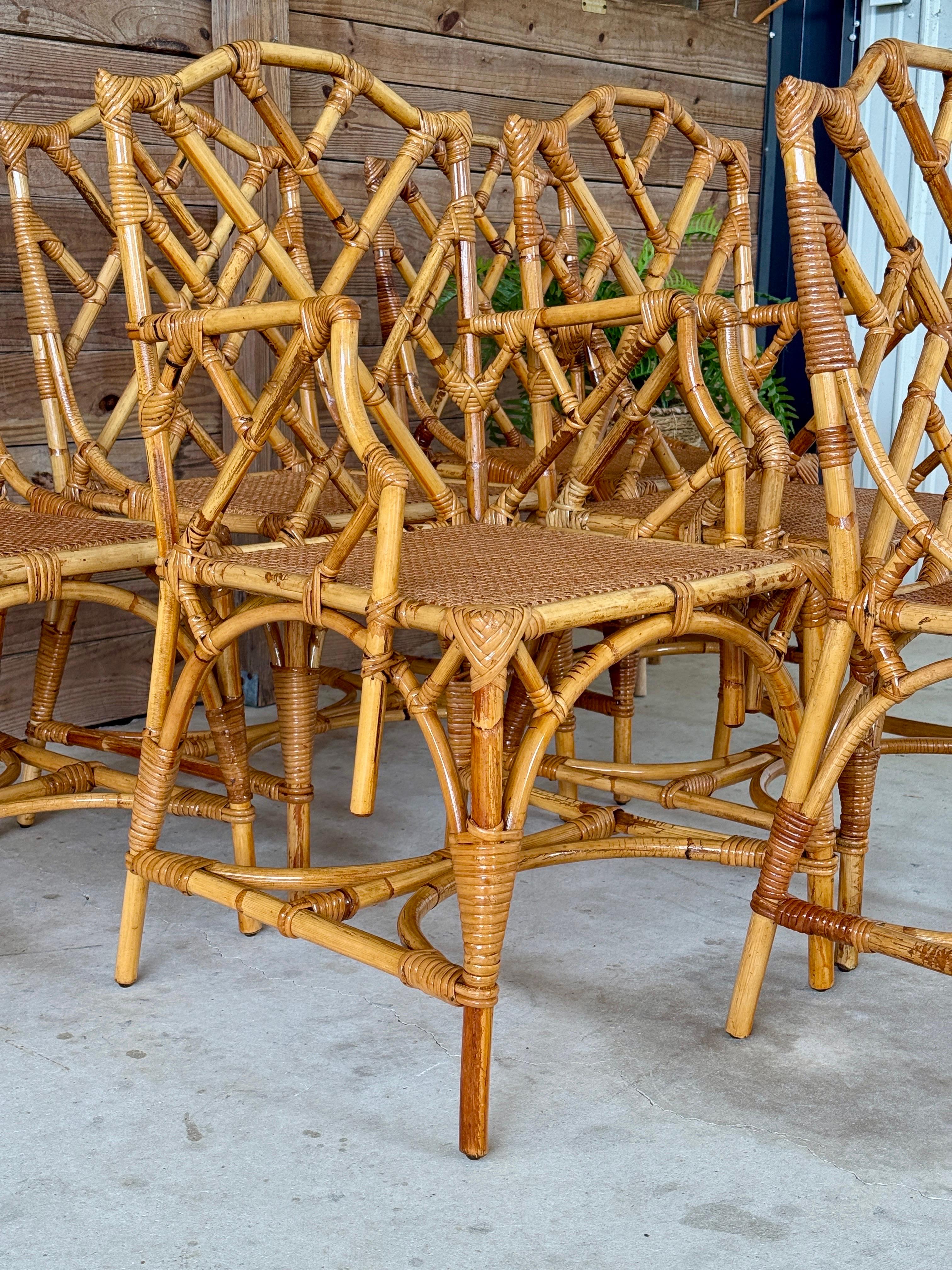 Set of Six Mid-20th Century Restored Italian Rattan Chippendale Dining Chairs siglo XX en venta