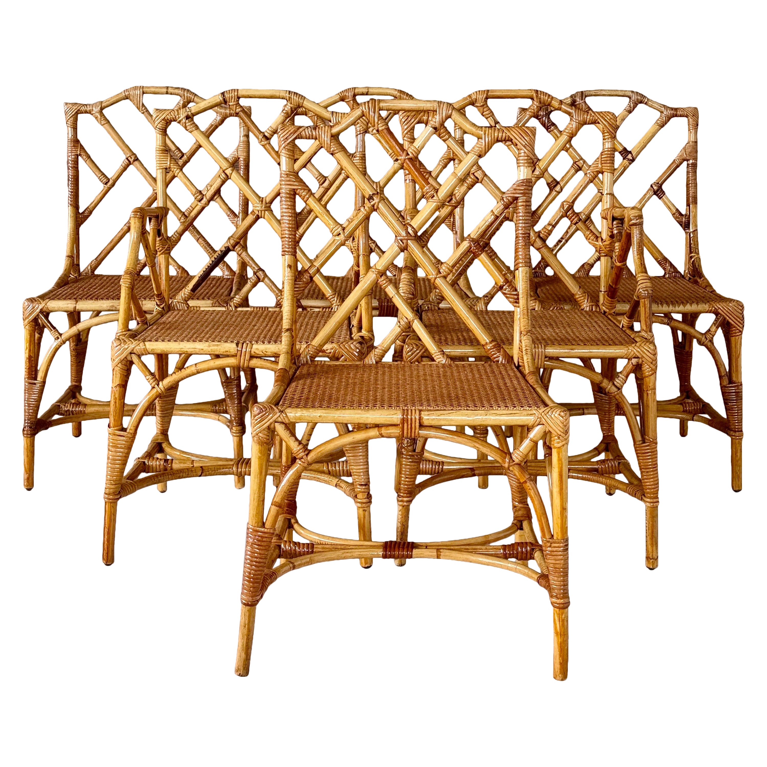 Set of Six Mid-20th Century Restored Italian Rattan Chippendale Dining Chairs en venta
