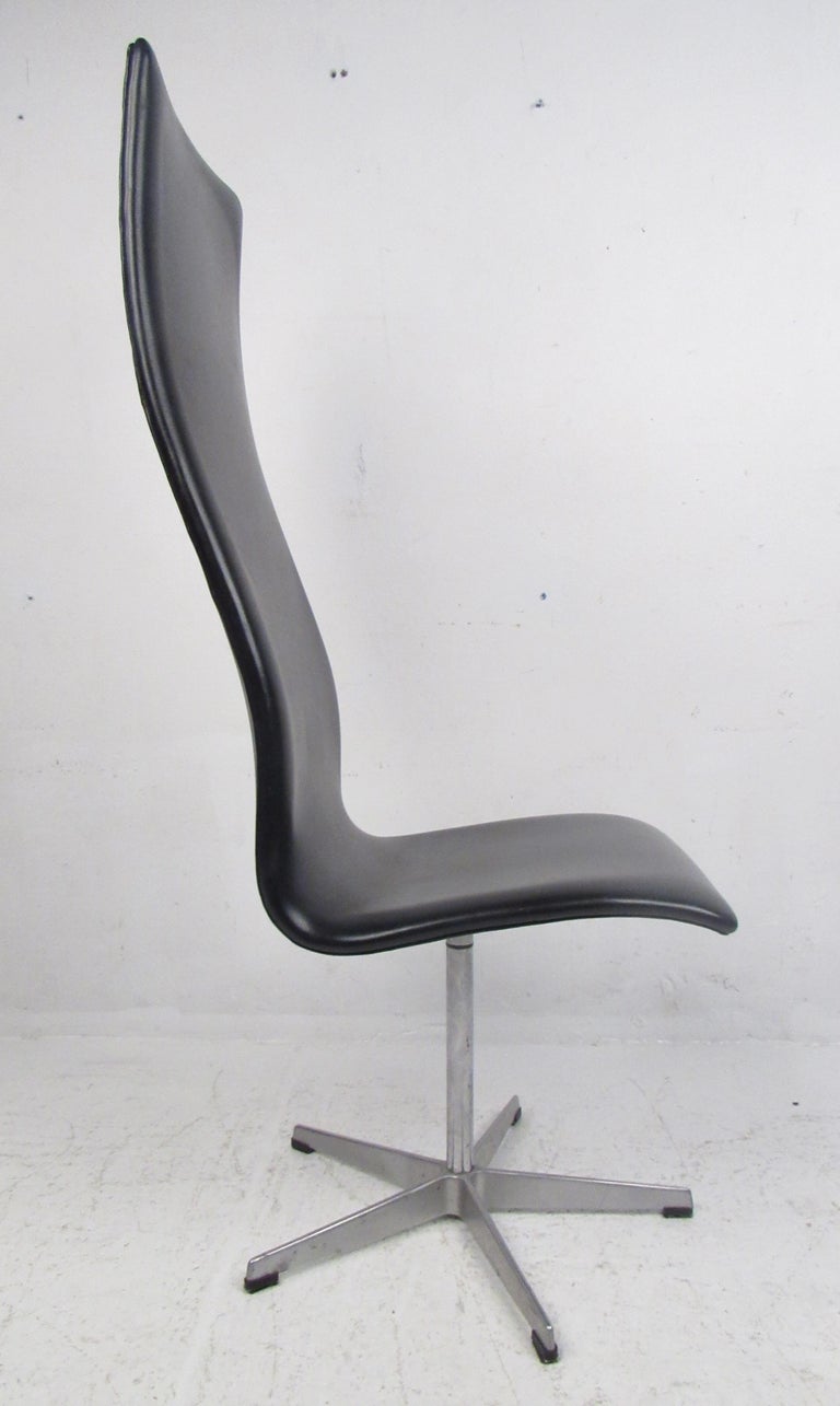 Mid-Century Modern Set of Six Midcentury Arne Jacobsen for Fritz Hansen Swivel Chairs For Sale